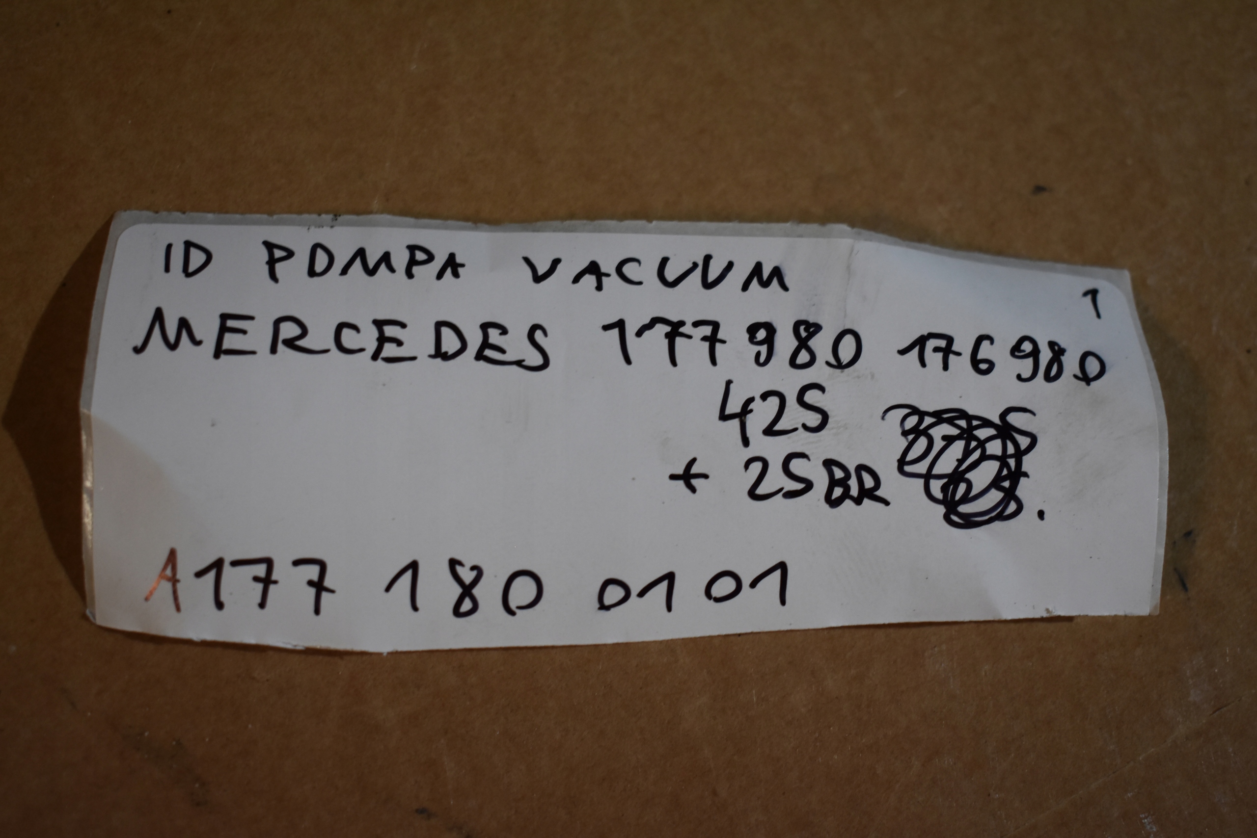 IDEALNA Pompa VACUUM MERCEDES 177980 176980 1