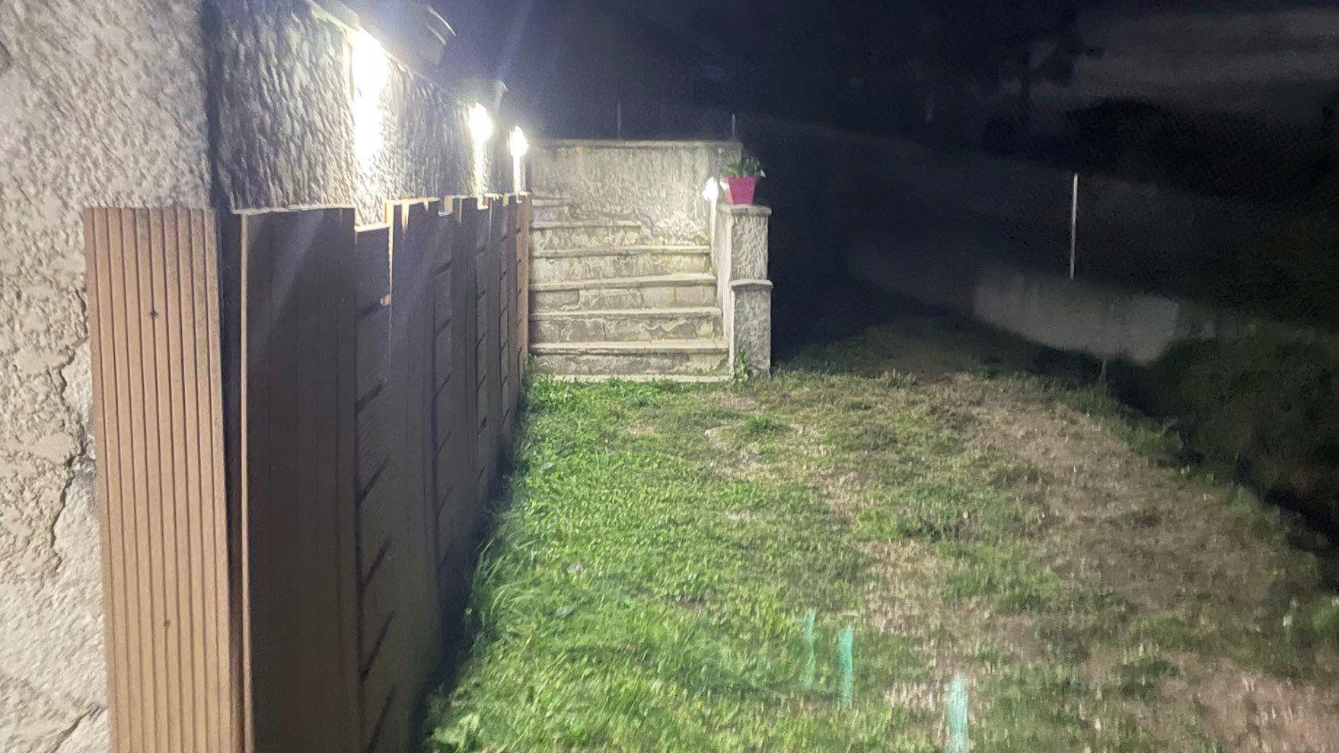 LAMPA SOLARNA 100LED Z CZUJNIKIEM RUCH I ZMIERZCHU Zasilanie sieciowe