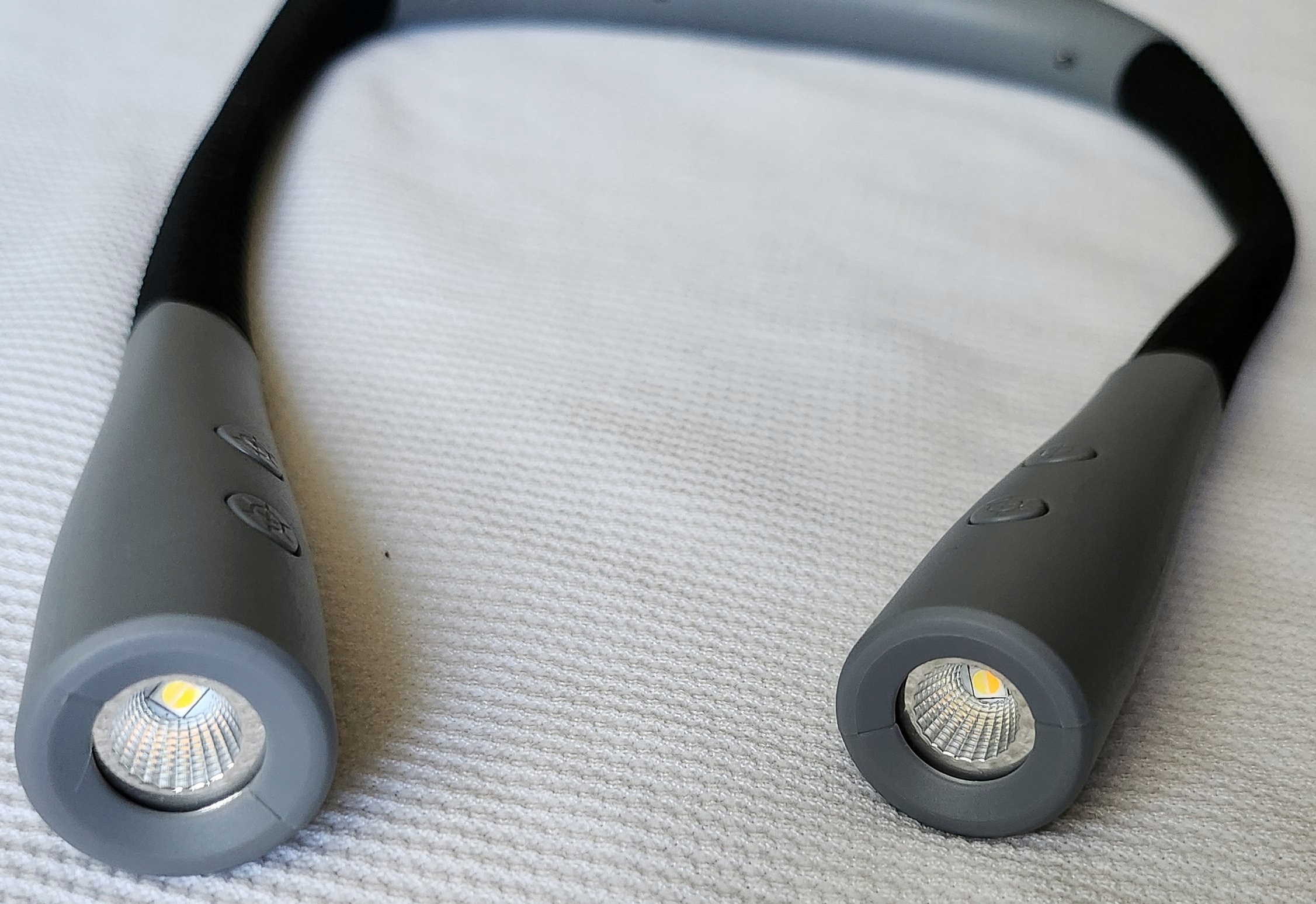 Elastyczna Giętka Lampka do Czytania LED na Szyję Akumulator 3 Barwy EAN (GTIN) 5906321381109