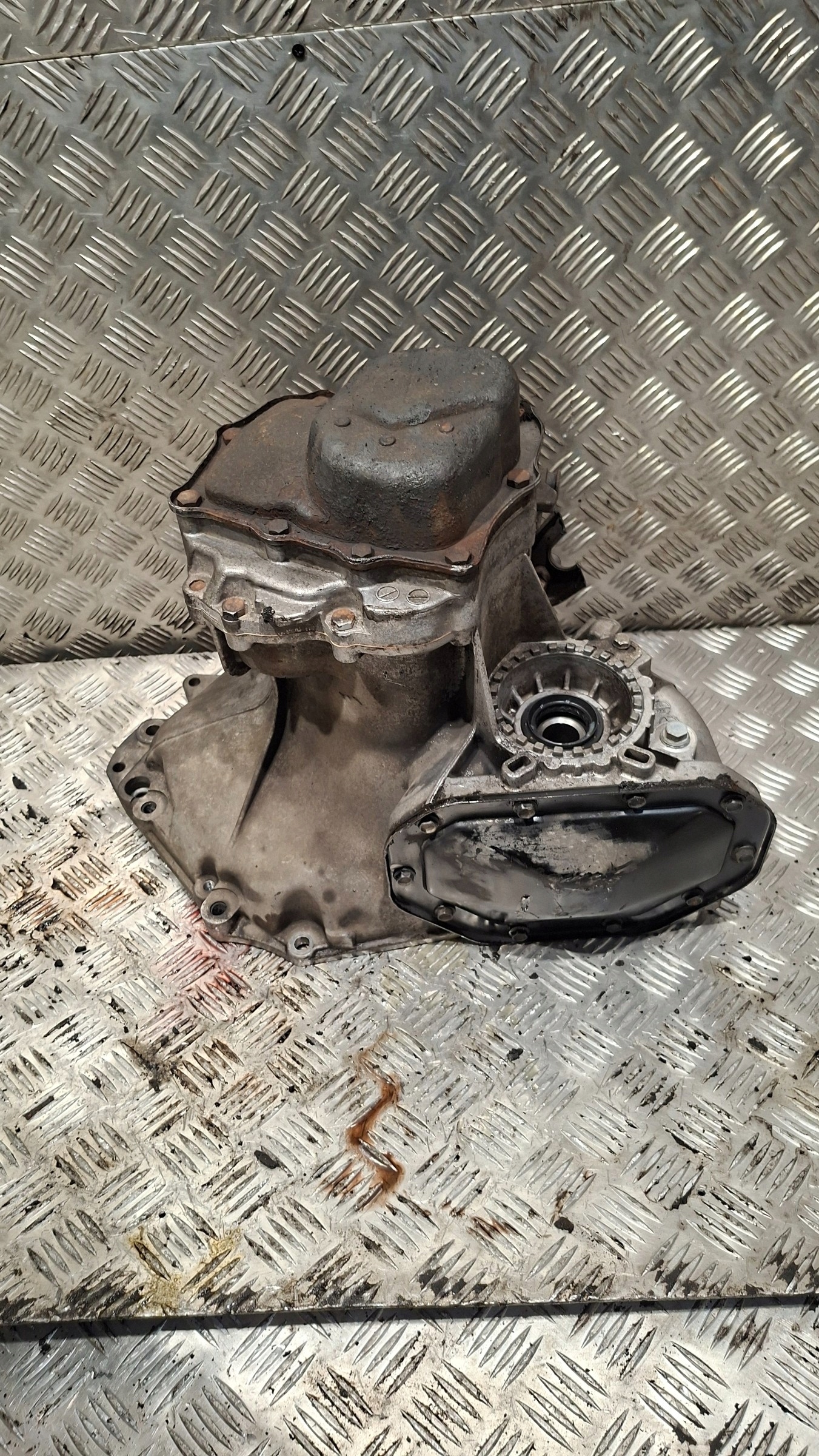 Getriebe OPEL CORSA D 1.2 F13MW429