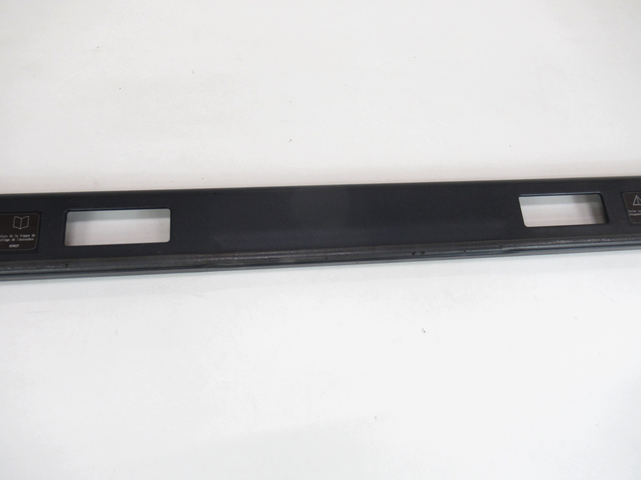 kryt obal lišta kufru BMW e60 SEDAN