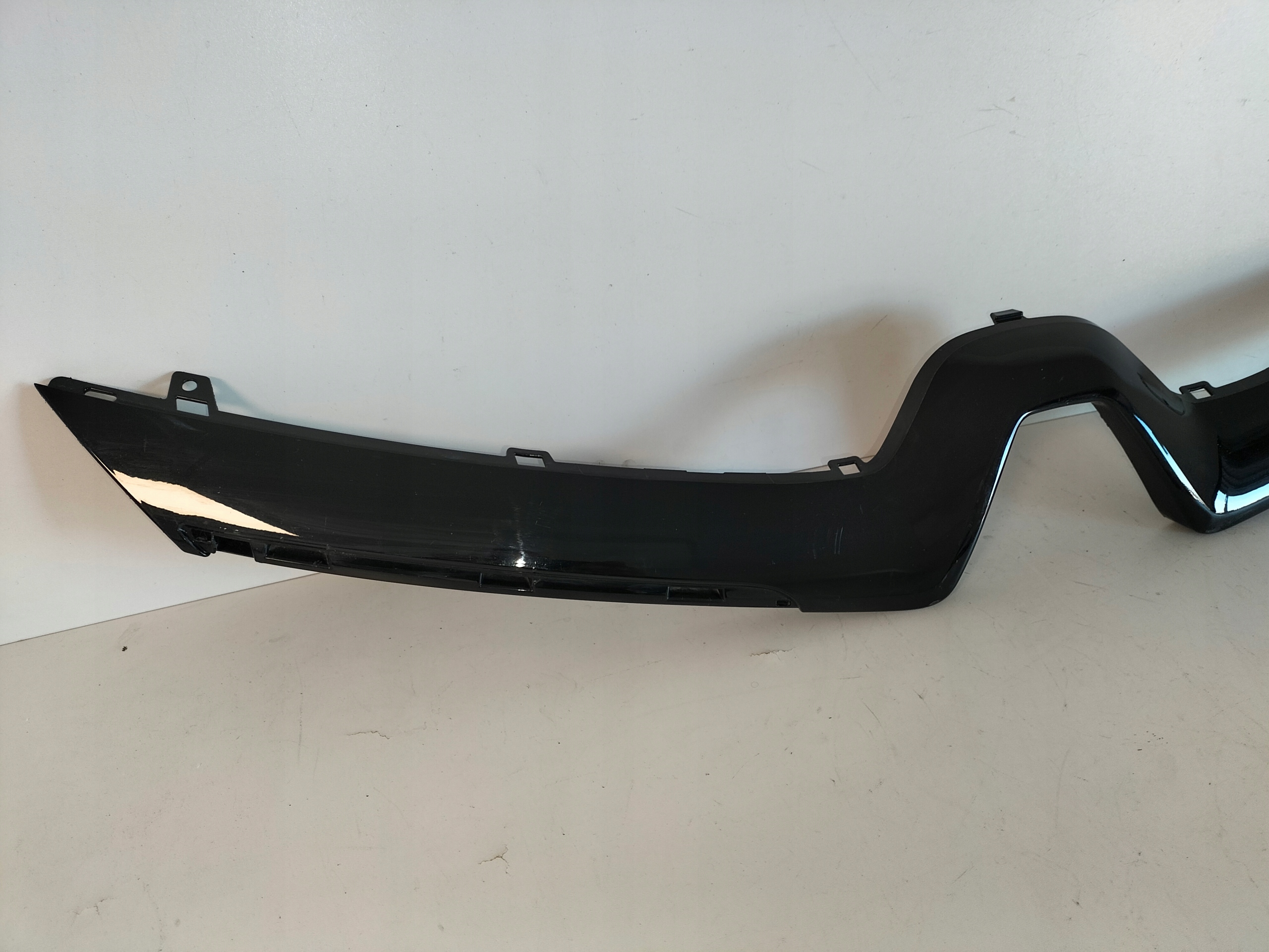 grille moulding cap upper front RENAULT CLIO 4 IV 12