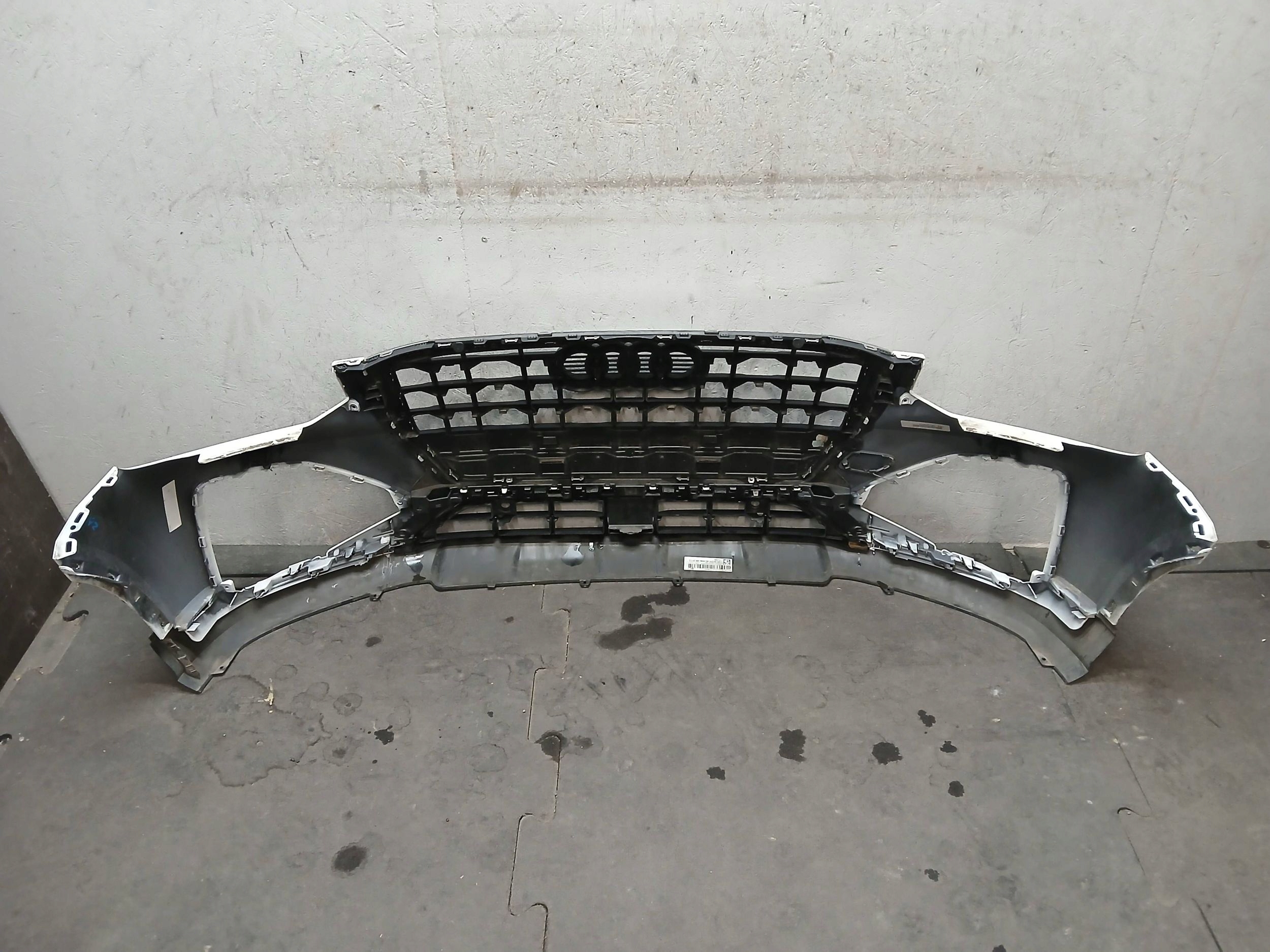 nárazník předek AUDI Q2 81A