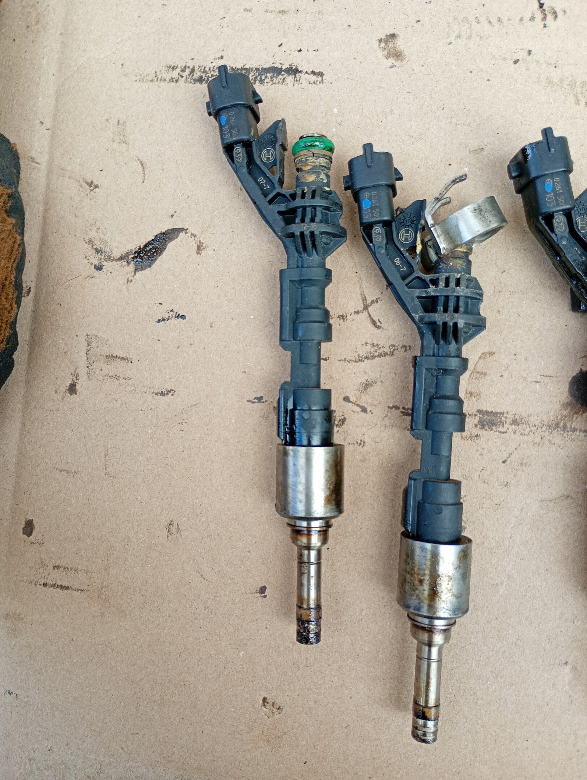 Ford Focus MK3 III injector nozzle 1.6 Ecoboost 0261500103