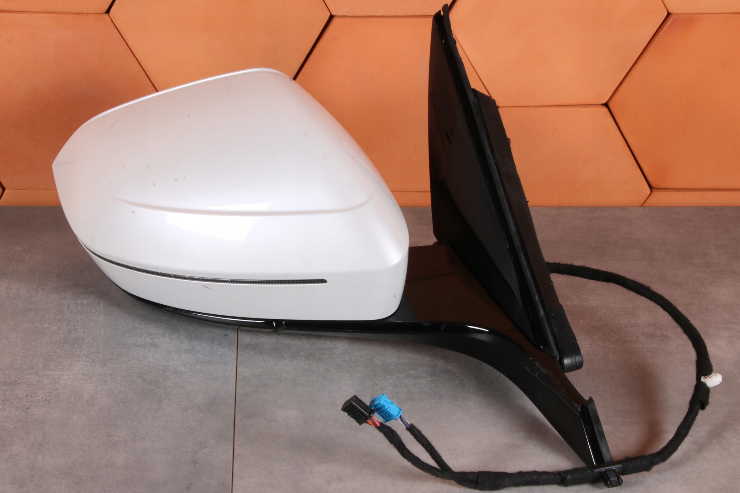 BMW G60 G61 G70 mirror right support cover indicator NAPED 5A292C7