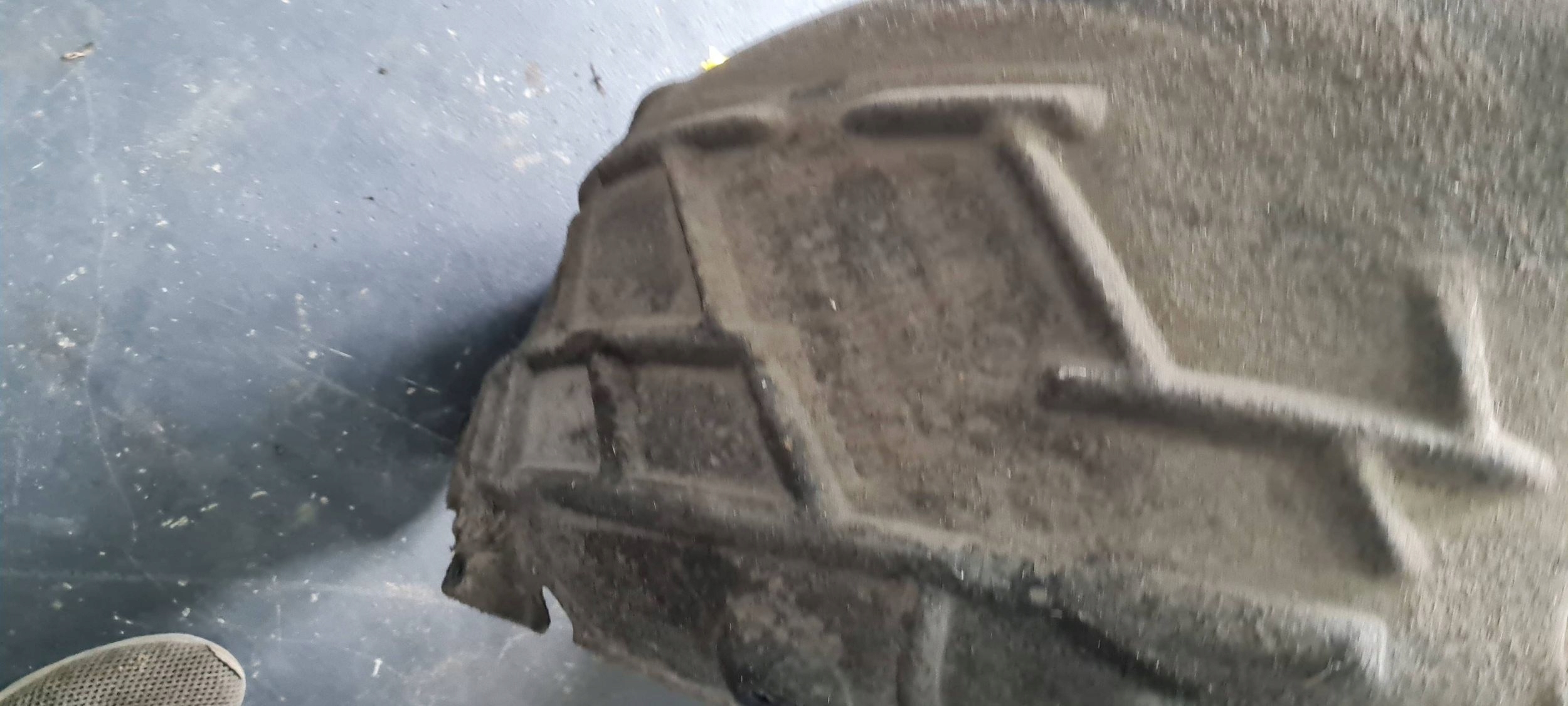 A6 C8 4K mudguard right right rear part rear. MATERIAL ORG 4K0810172E