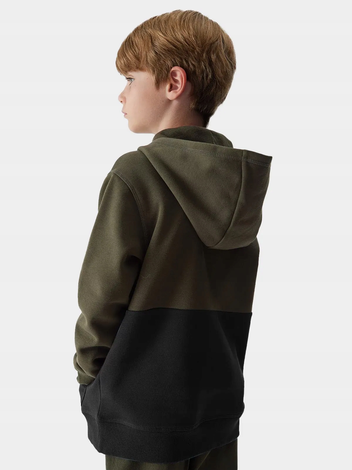 BLUZA CHŁOPIĘCA 4F DRESOWA Z KAPTUREM AW23M628 Kolor zielony