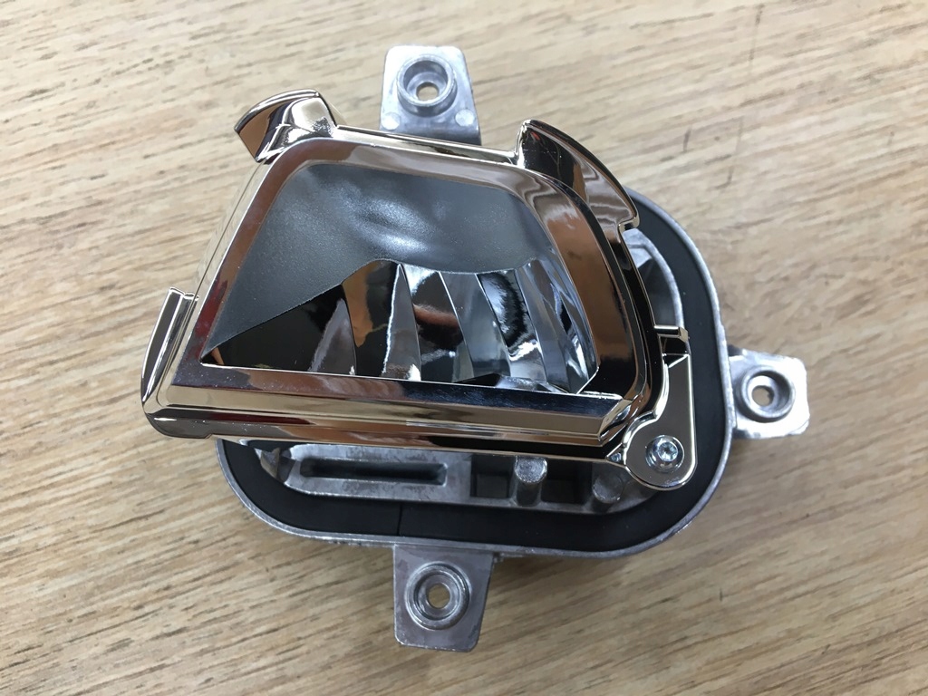 Moduł LED DRL SKRĘTU Kierunkowskazu PRAWY 63117428788 Do BMW X2 F39 X1 F48 Producent części Inny