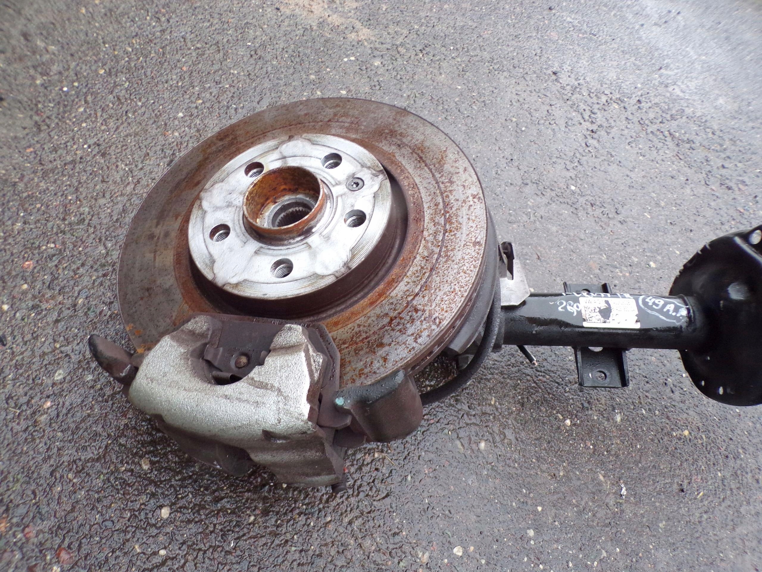 правый 2Q0413031DA vw