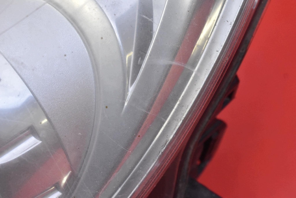 REFLEKTOR left light front EU 13186381 OPEL CORSA D 06-11