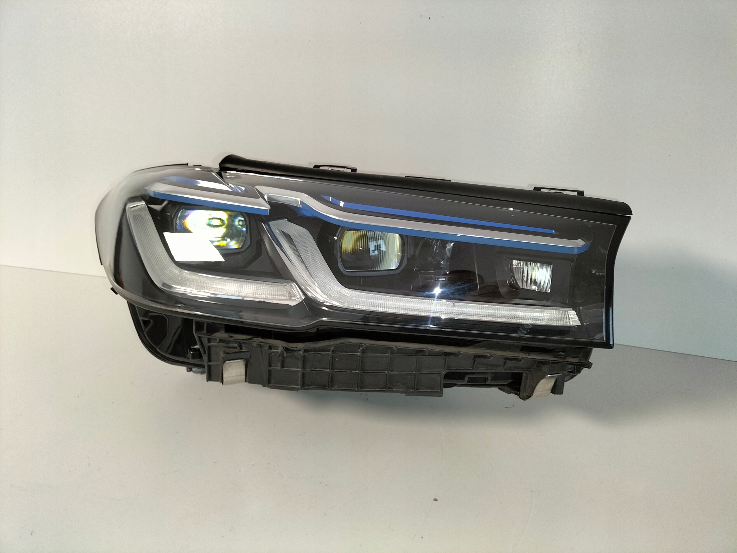 light front front reflektor right BMW 5 G30 G31 LIFT 20- FULL LED LASER