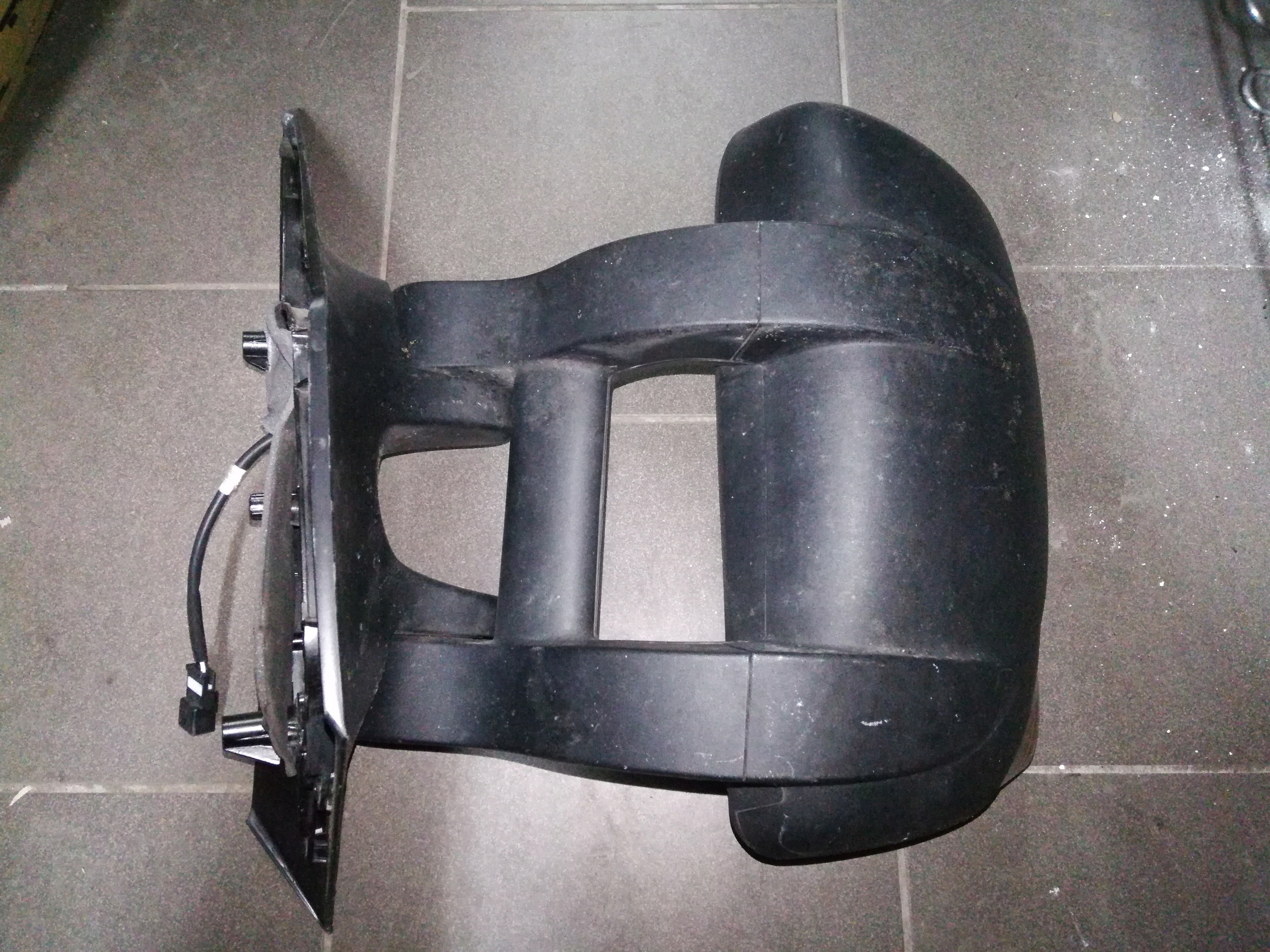 LUSTERKO LEWE DŁUGIE RENAULT MASTER 2010 - 7 PINOW