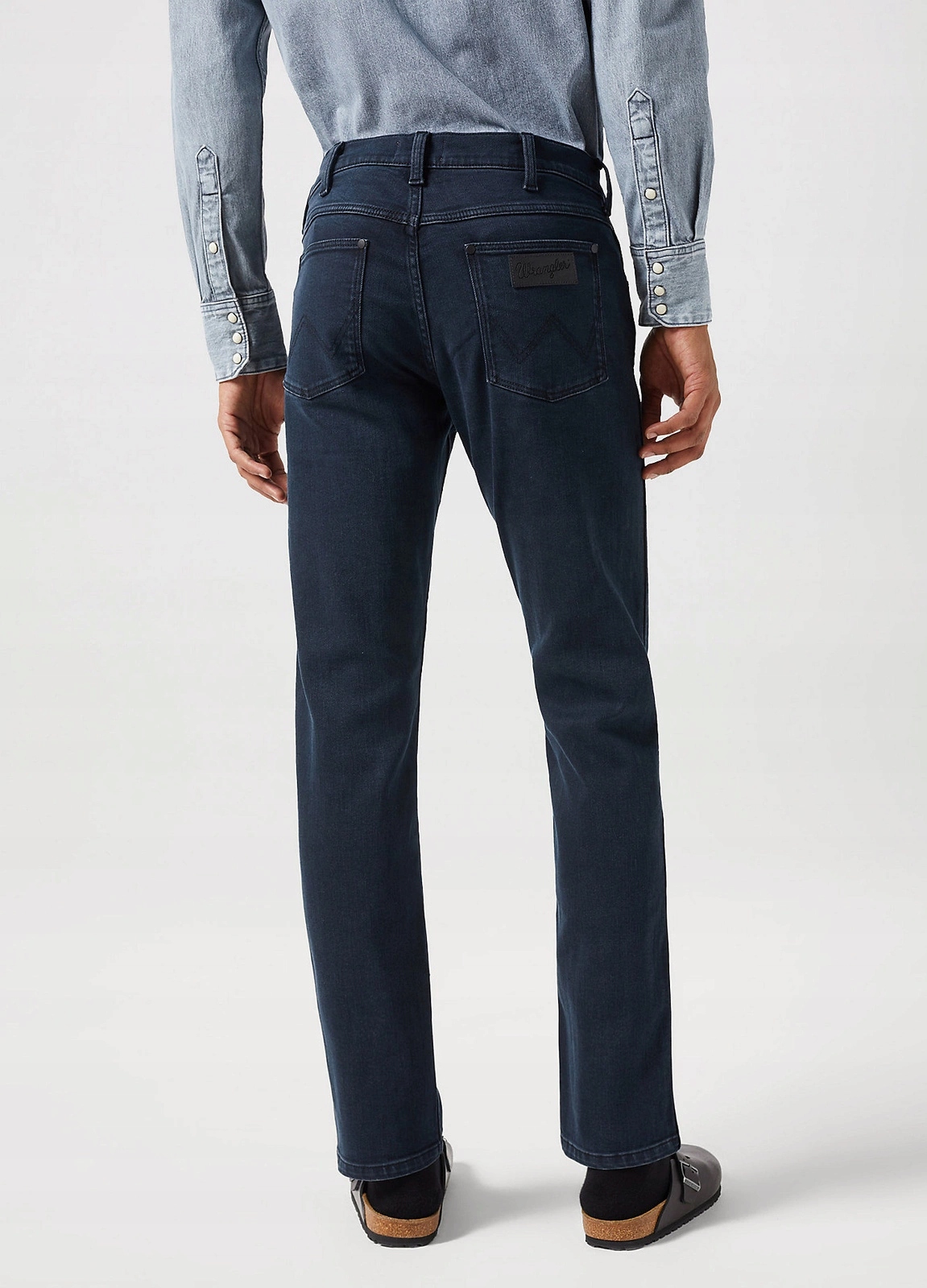 Pánské jednoduché džíny Wrangler Greensboro Cloudy Skies 112350740 33/34