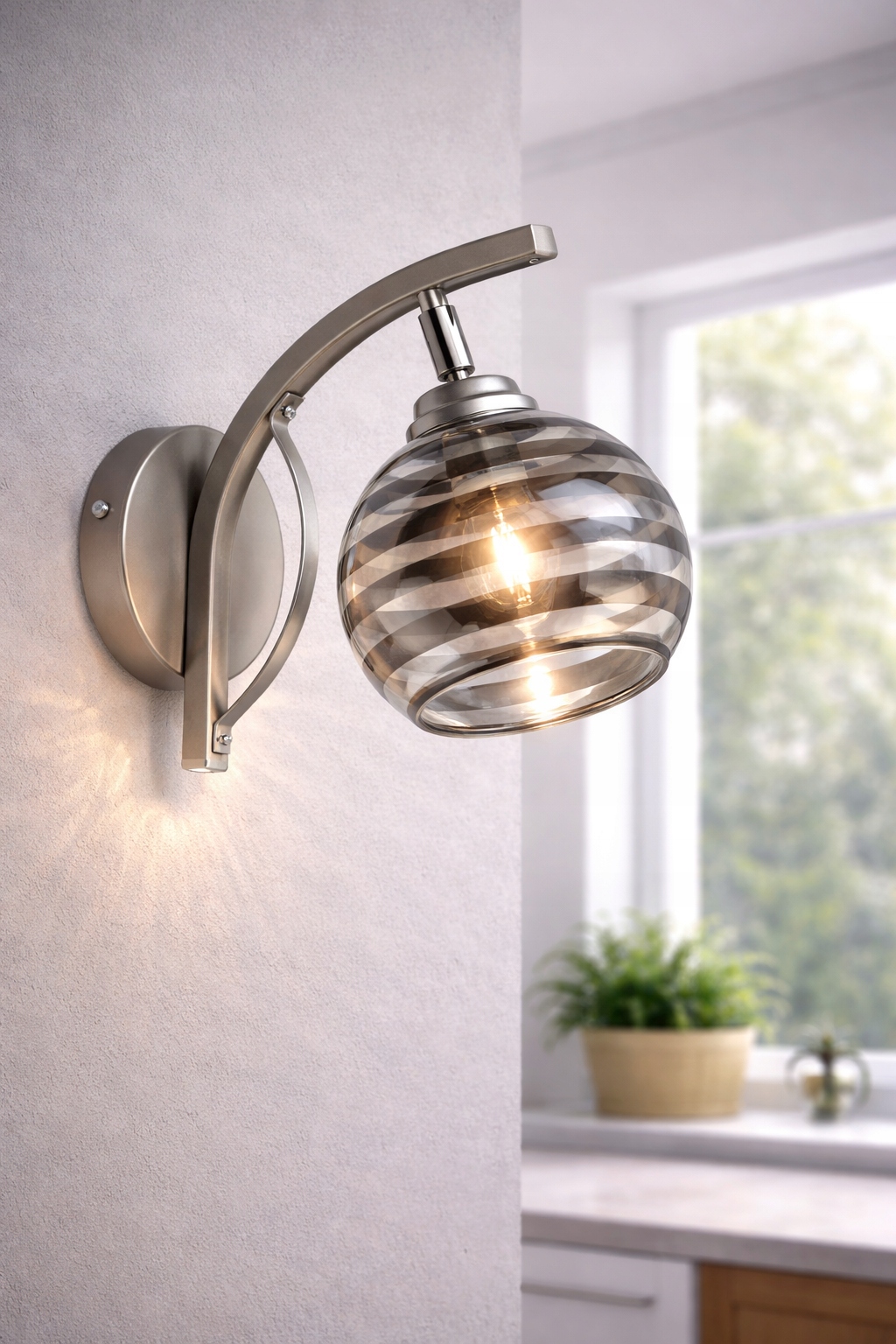 Euro-Lamp Nástěnné svítidlo Kosmo Satén 1x60W Výrobce
