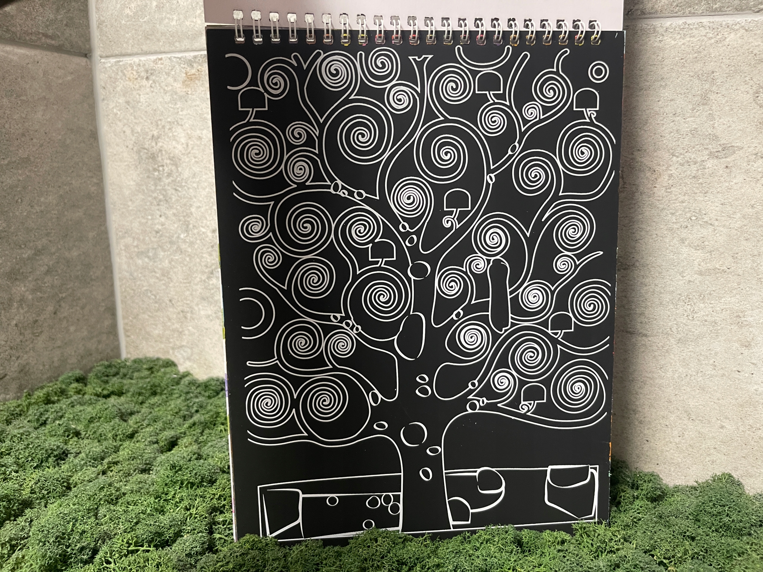 Książeczka do drapania zdrapywanka KWIATY 10k. Marka inna