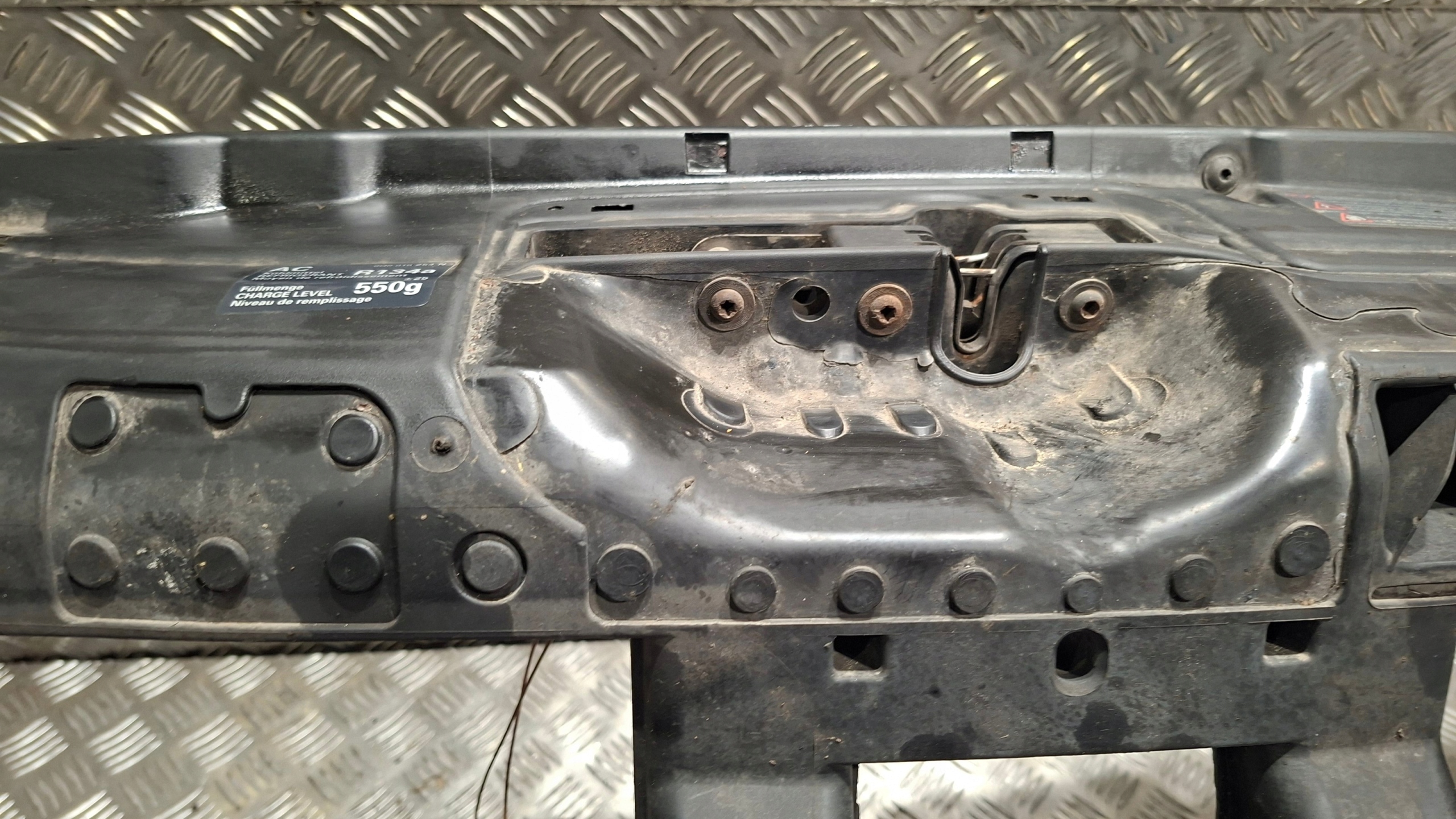 support panel for radiators pillar VW POLO IV