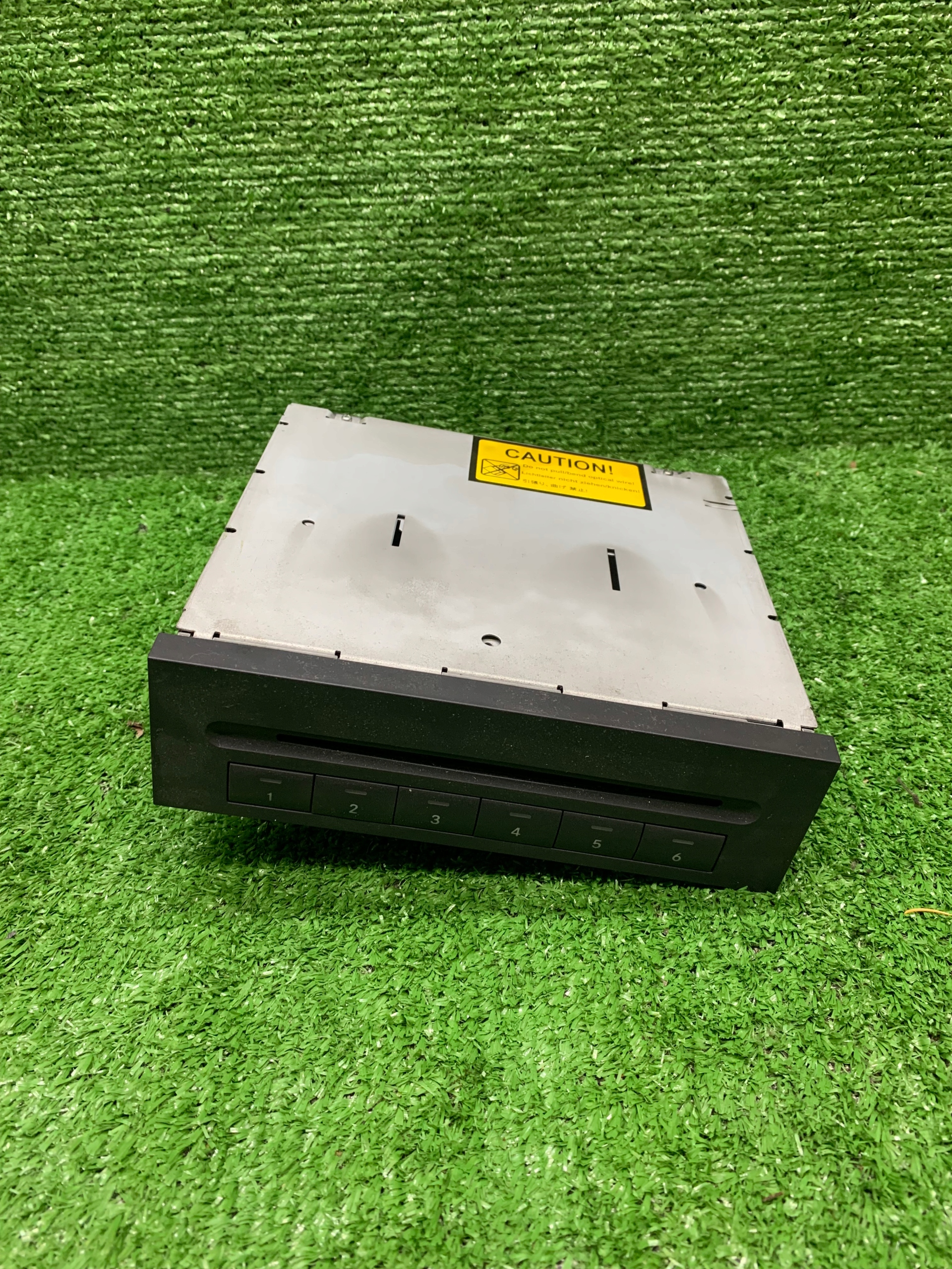 ZMIENIARKA CD MERCEDES W251 W164 W219 A2118706189