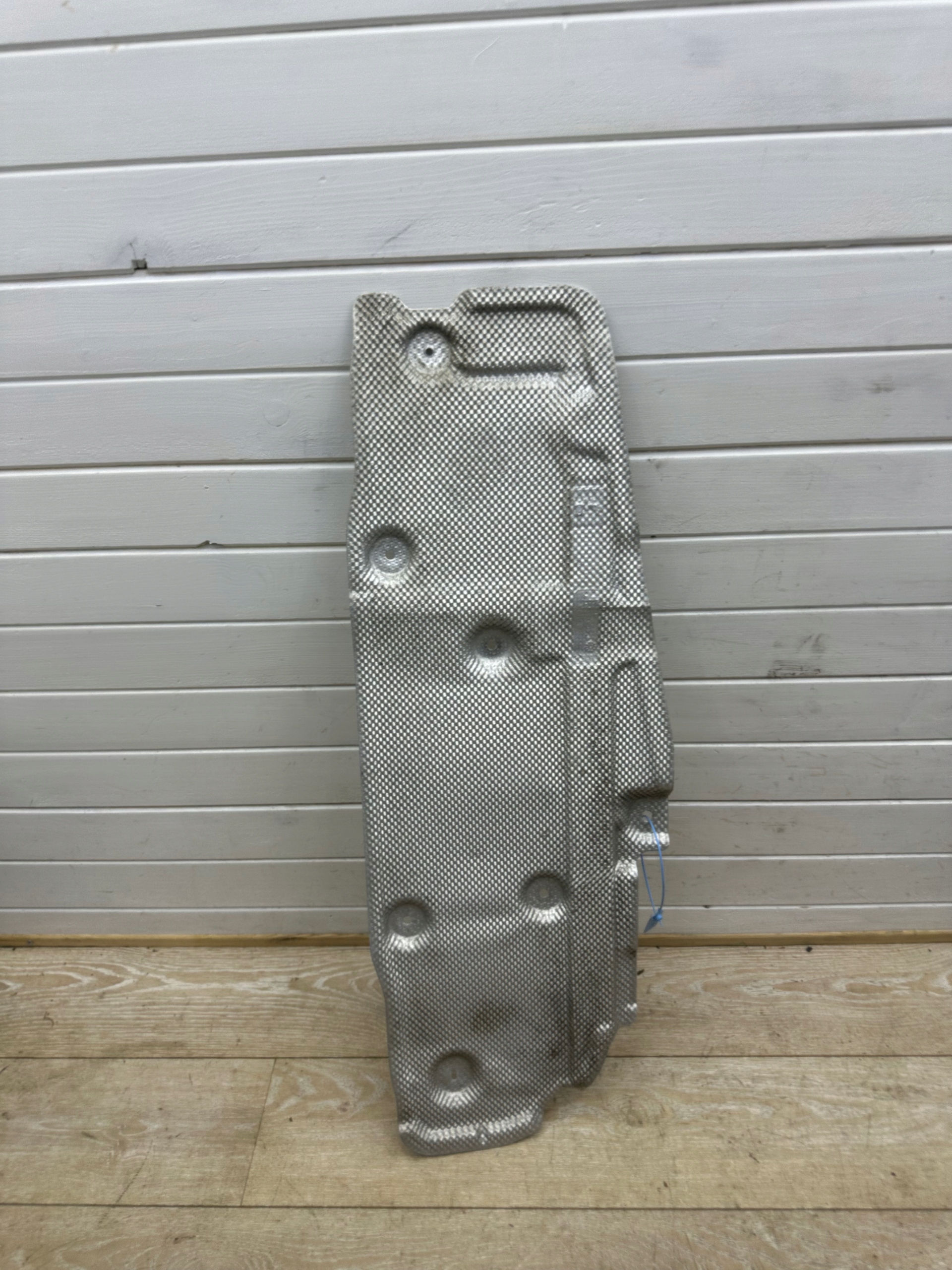 BMW 2 U06 22r Blech Blende Abdeckung TERMICZNA 8498384