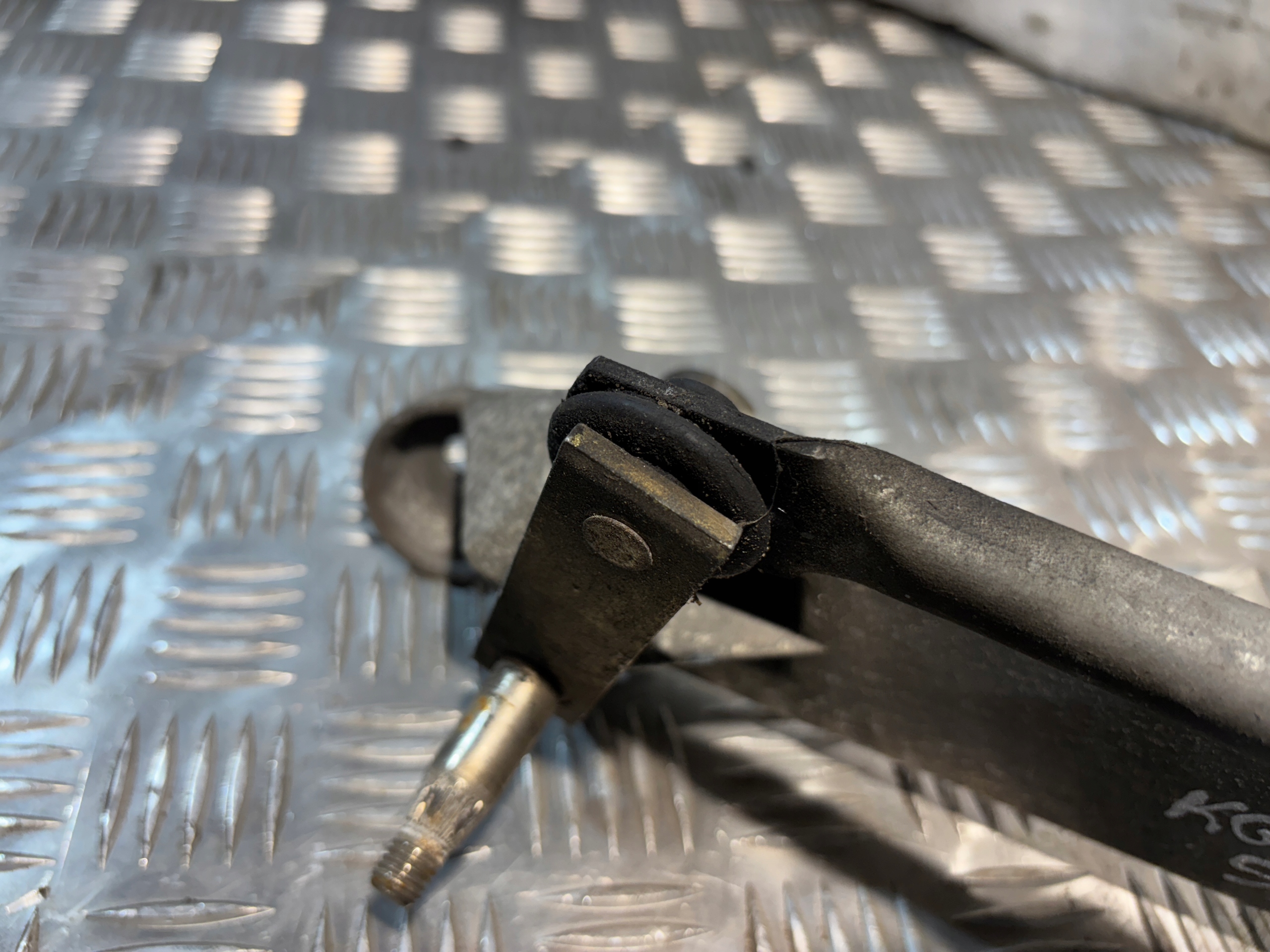 Wischergestänge przednich Mercedes W220