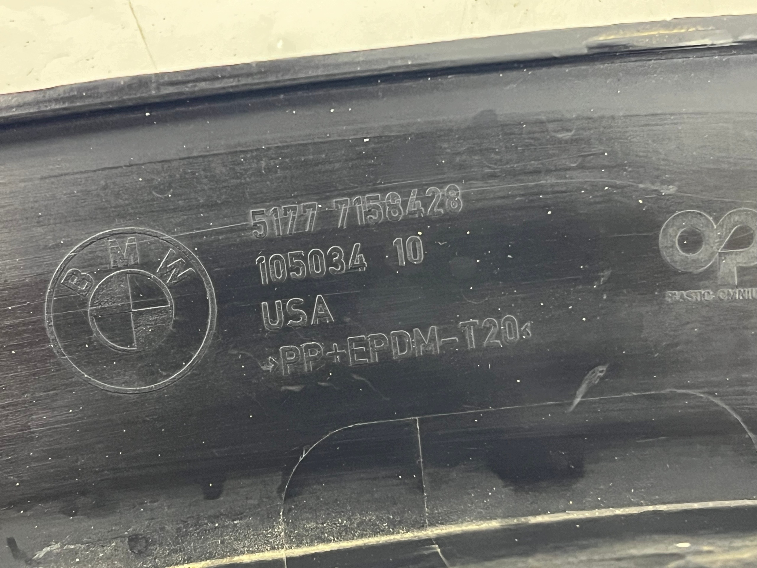 lišta blatníku pravý předek BMW X5 E70 7158428