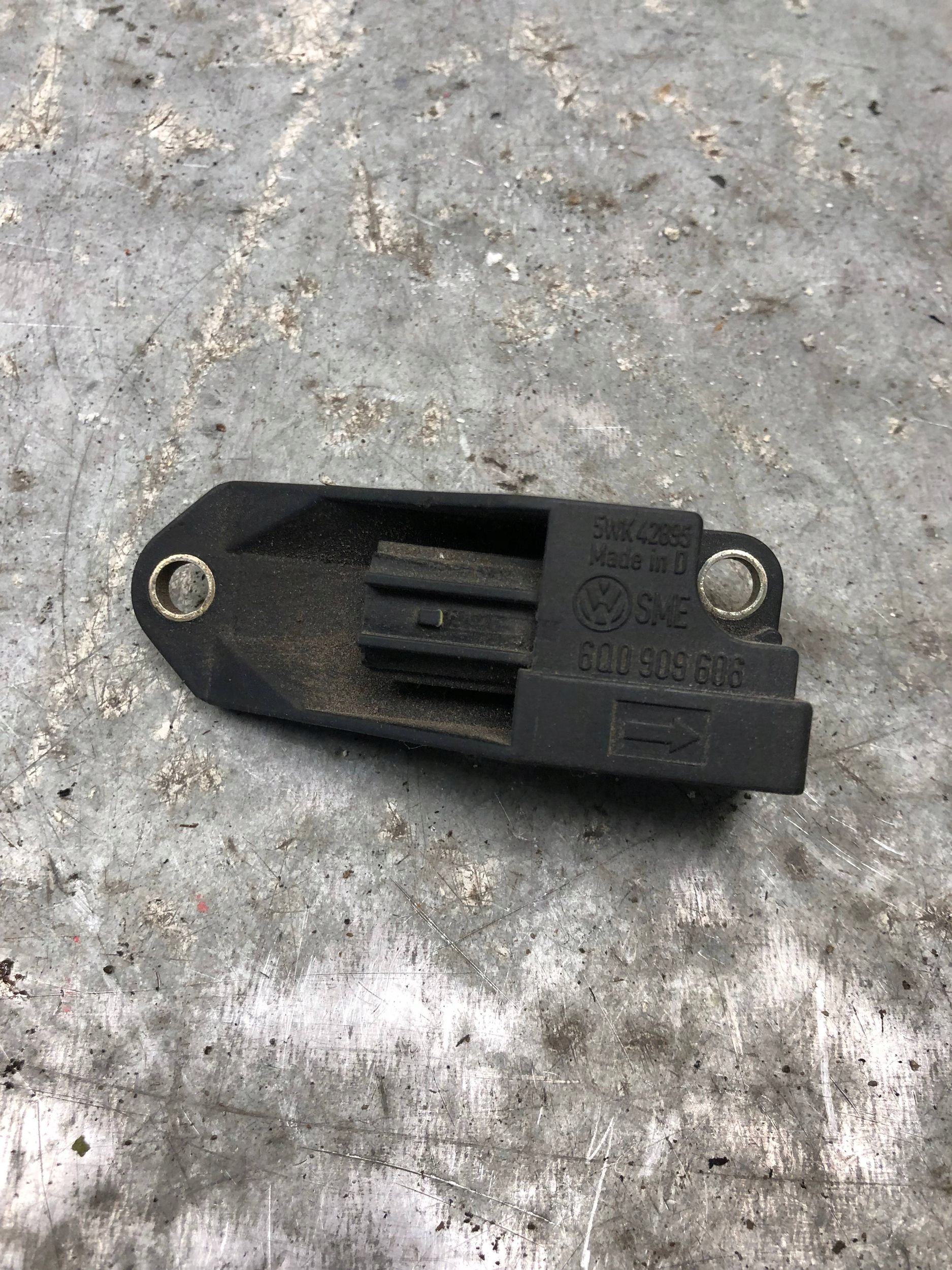 Crashsensor Drucksensor VW AUDI 6Q0909606