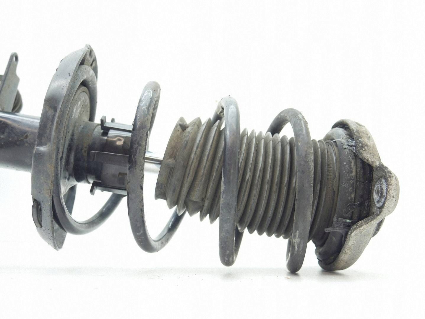 swing McPherson left front shock absorber MERCEDES W177 2.0 D A2473320700