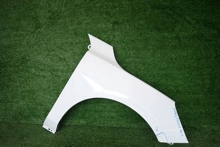 FORD FOCSU MK4 IV 18- fender right front front