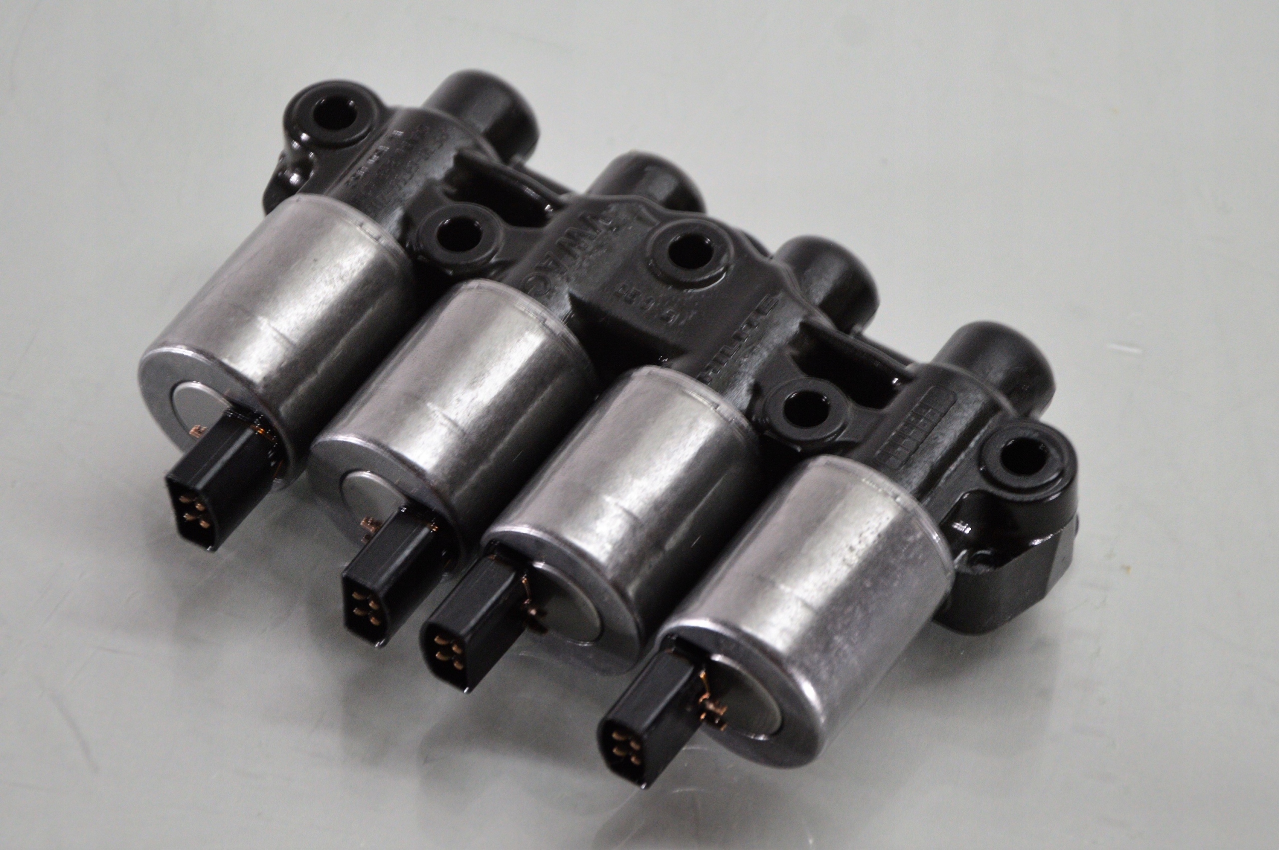 Komplet elektrozaworów DQ200 0AM 0AM325473 Typ silnika Benzyna Diesel