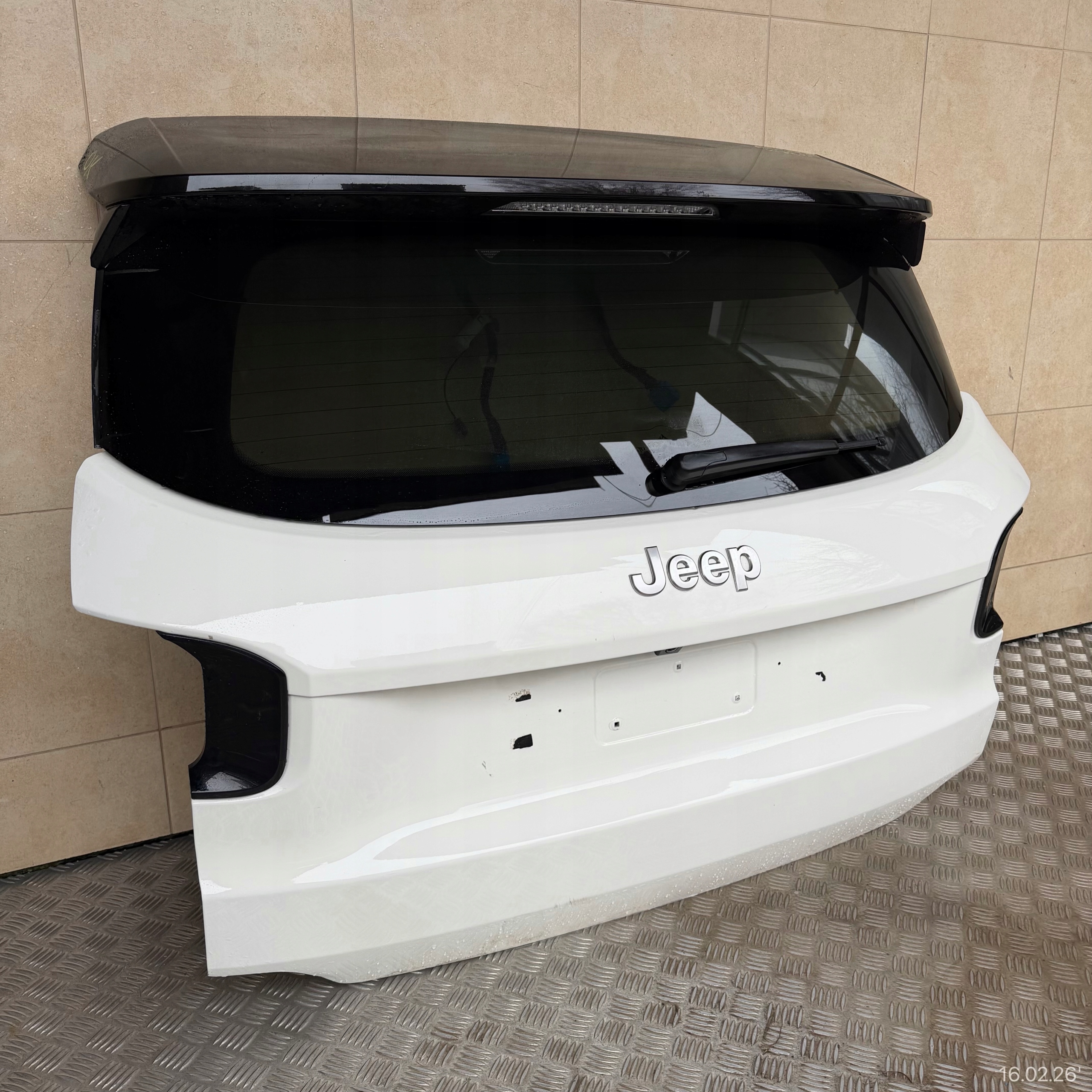 boot doors complete JEEP AVENGER 2023 ROK KAMERA