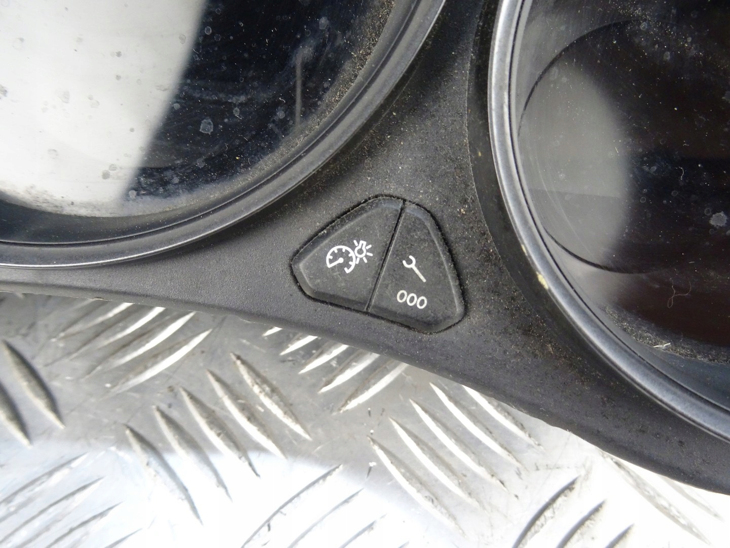 CITROEN C4 II B7 dials clock 9676963280