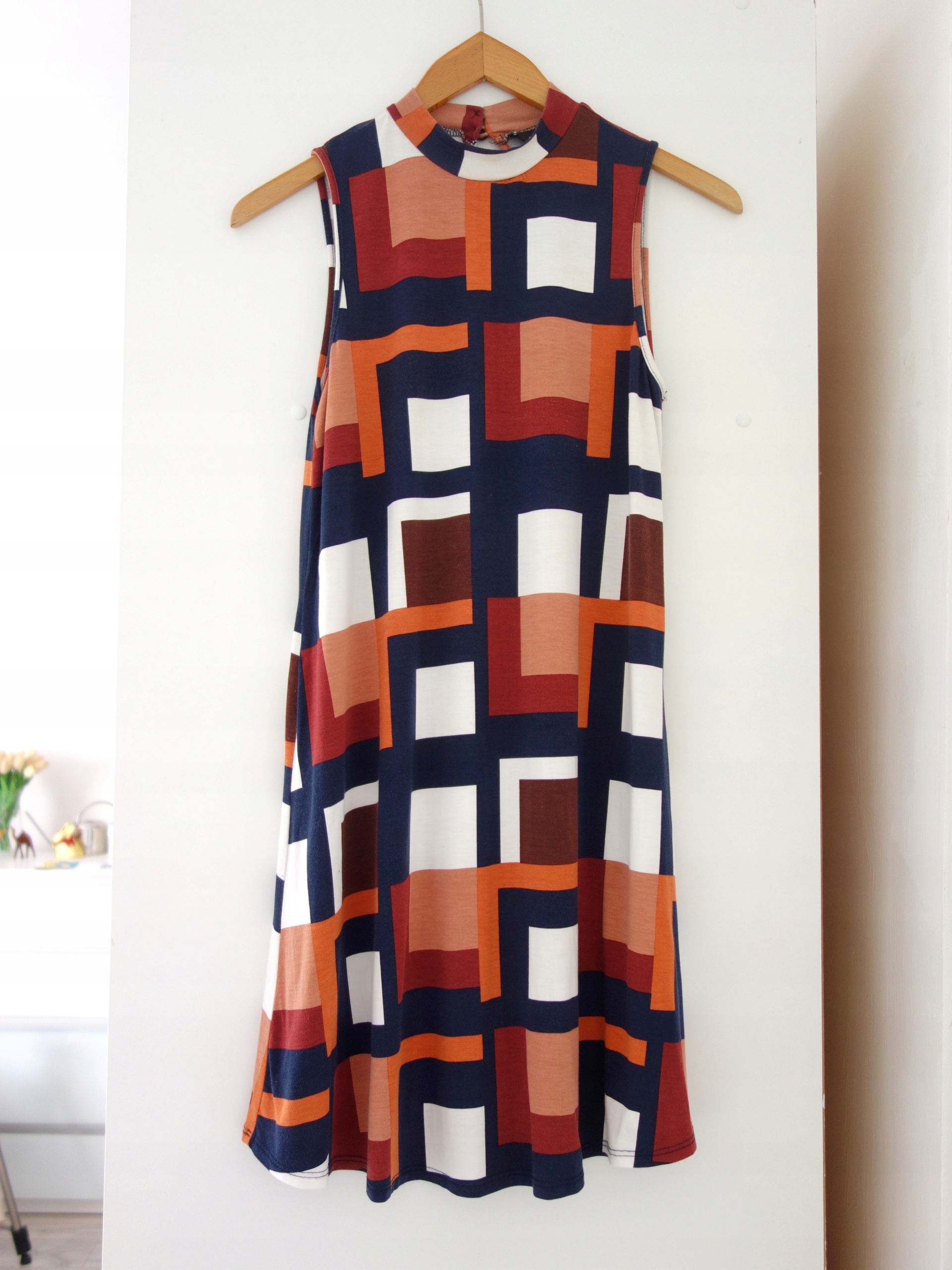 SUKIENKA LETNIA DOROTHY PERKINS MINI TRAPEZOWA S M Długość midi