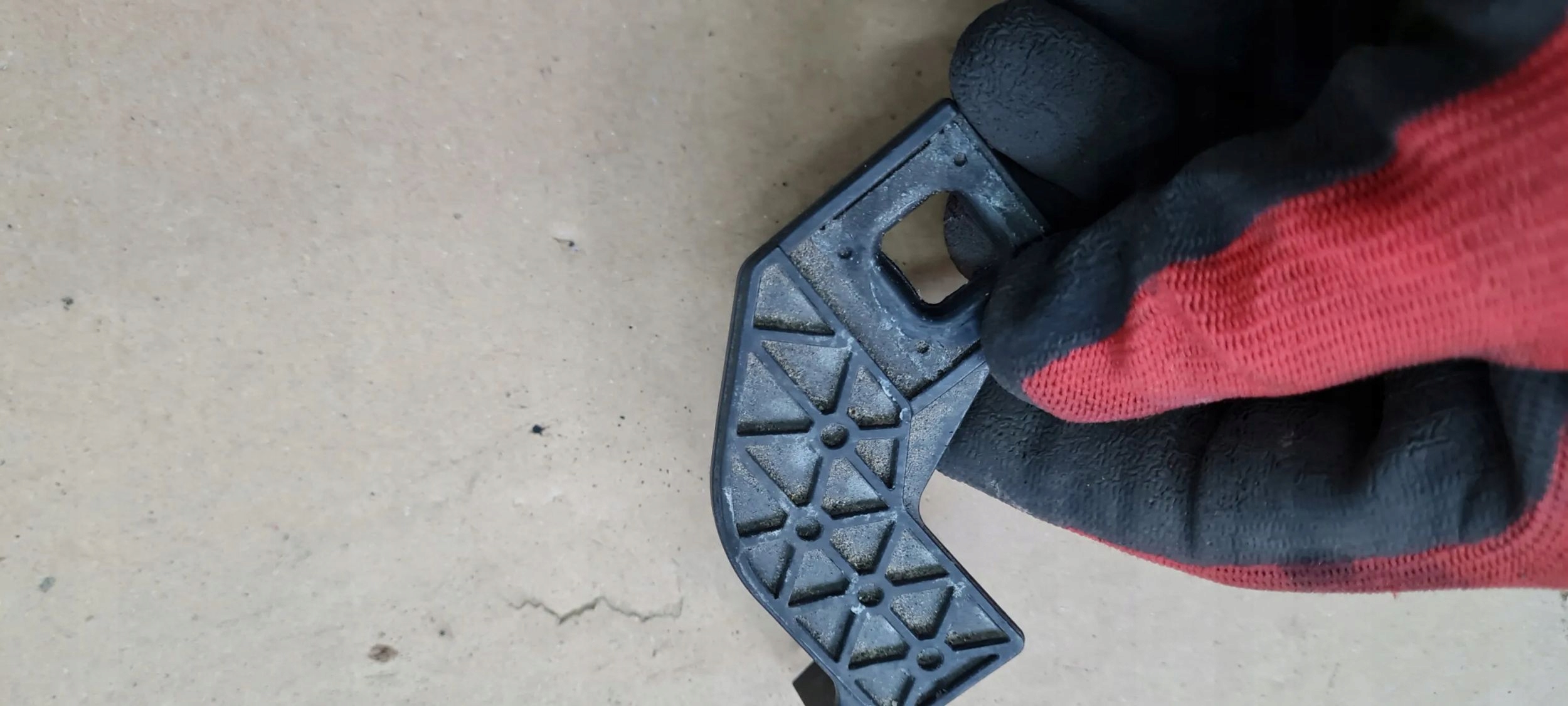 A7 4G bracket holder supports lights right front