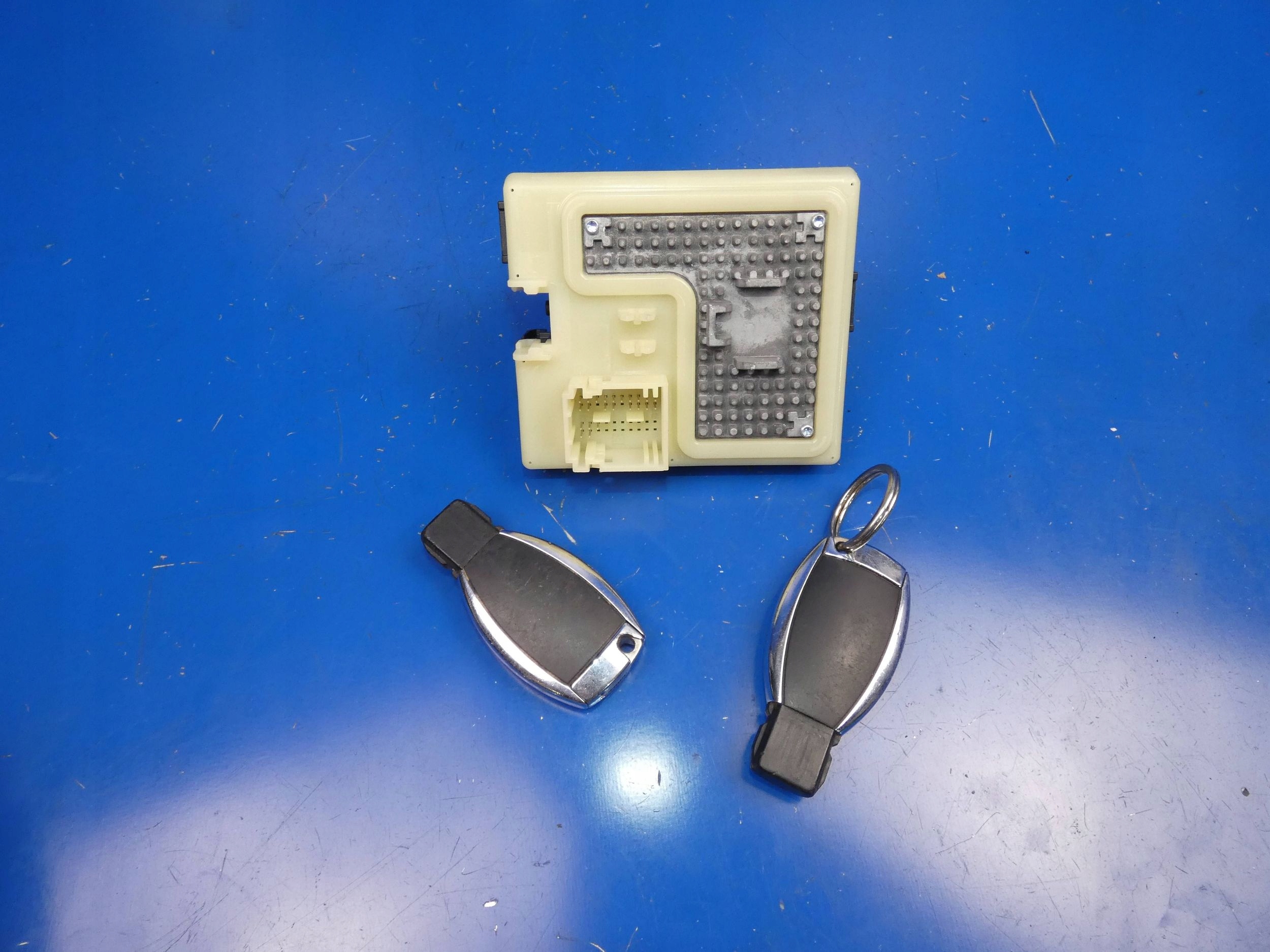 MERCEDES S KLASA W222 ignition + DWA KLUCZYKI