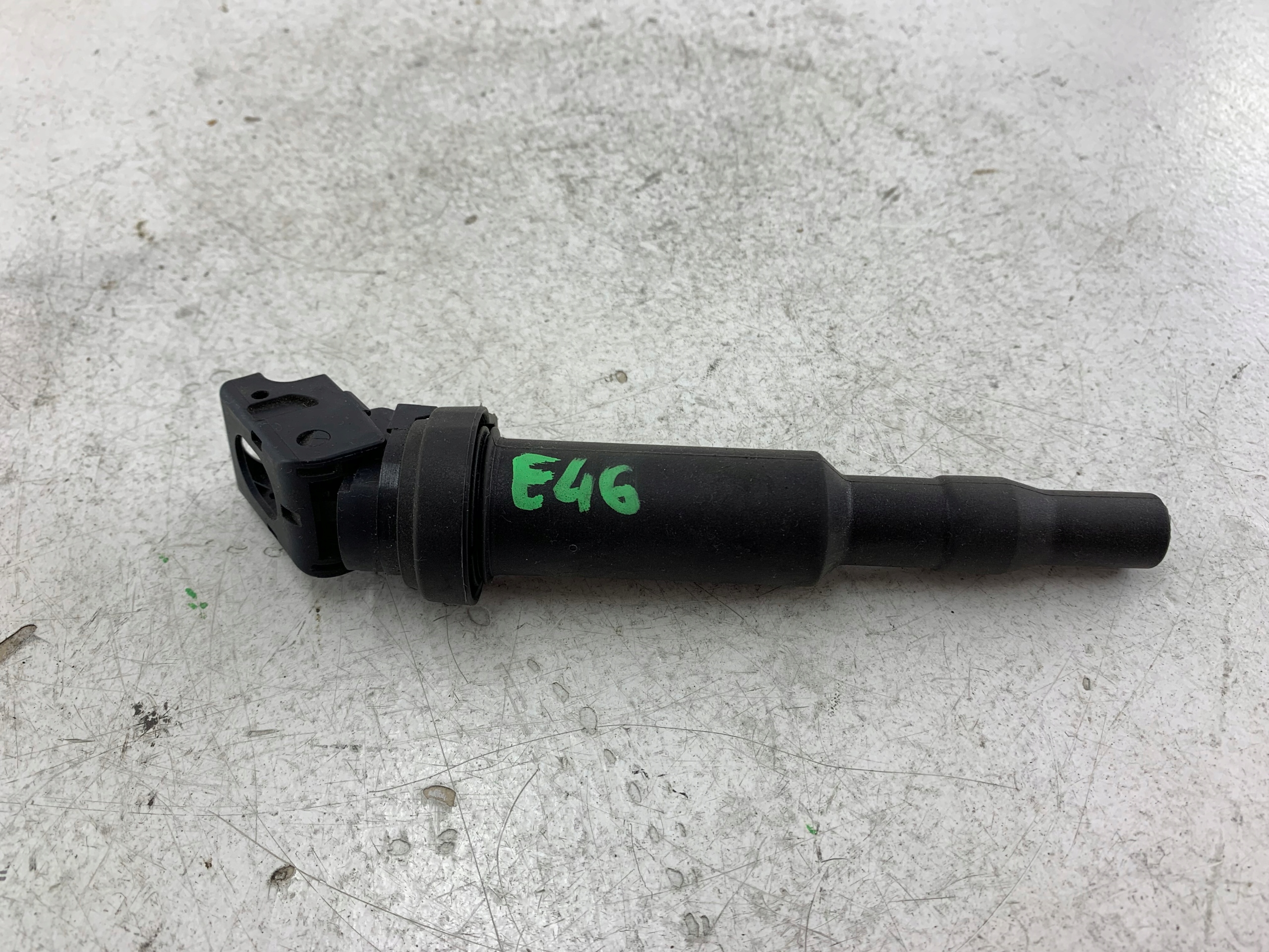 BMW E46 2.0 coil ignition 0221504464