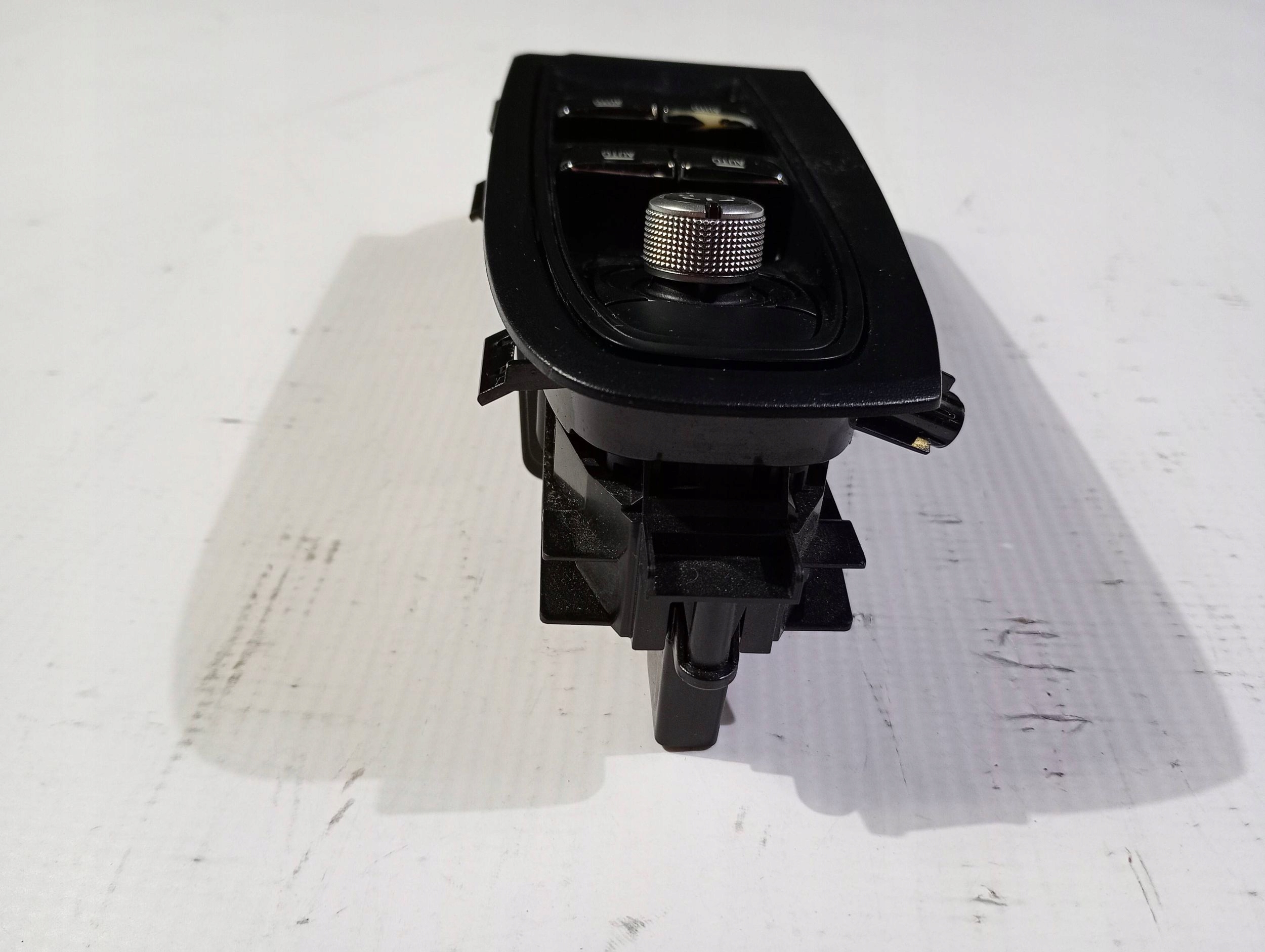 Panel switch button of the window of mirrors left Subaru WRX VB II 2022