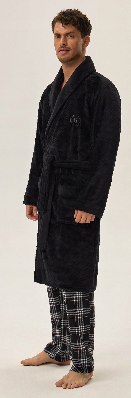 Czarny SZLAFROK MĘSKI SZALOWY soft HENDERSON XL Marka Henderson