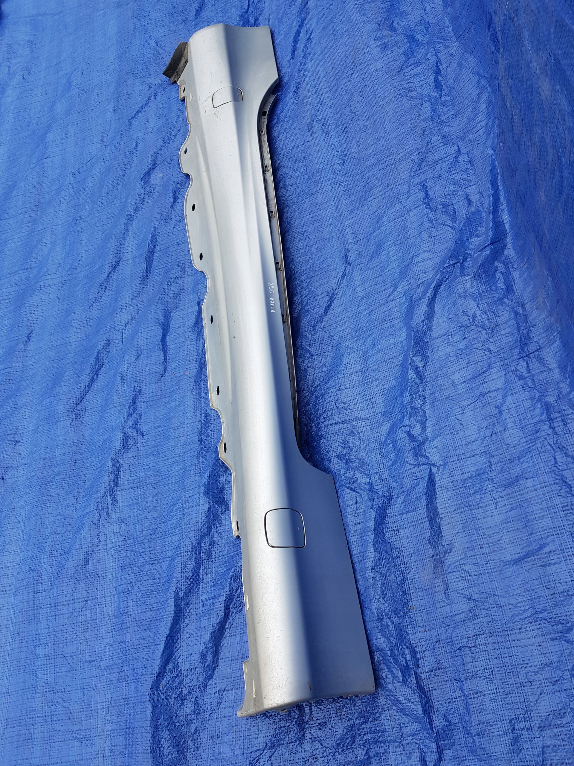 moulding threshold right MERCEDES SL R230 W230 C744