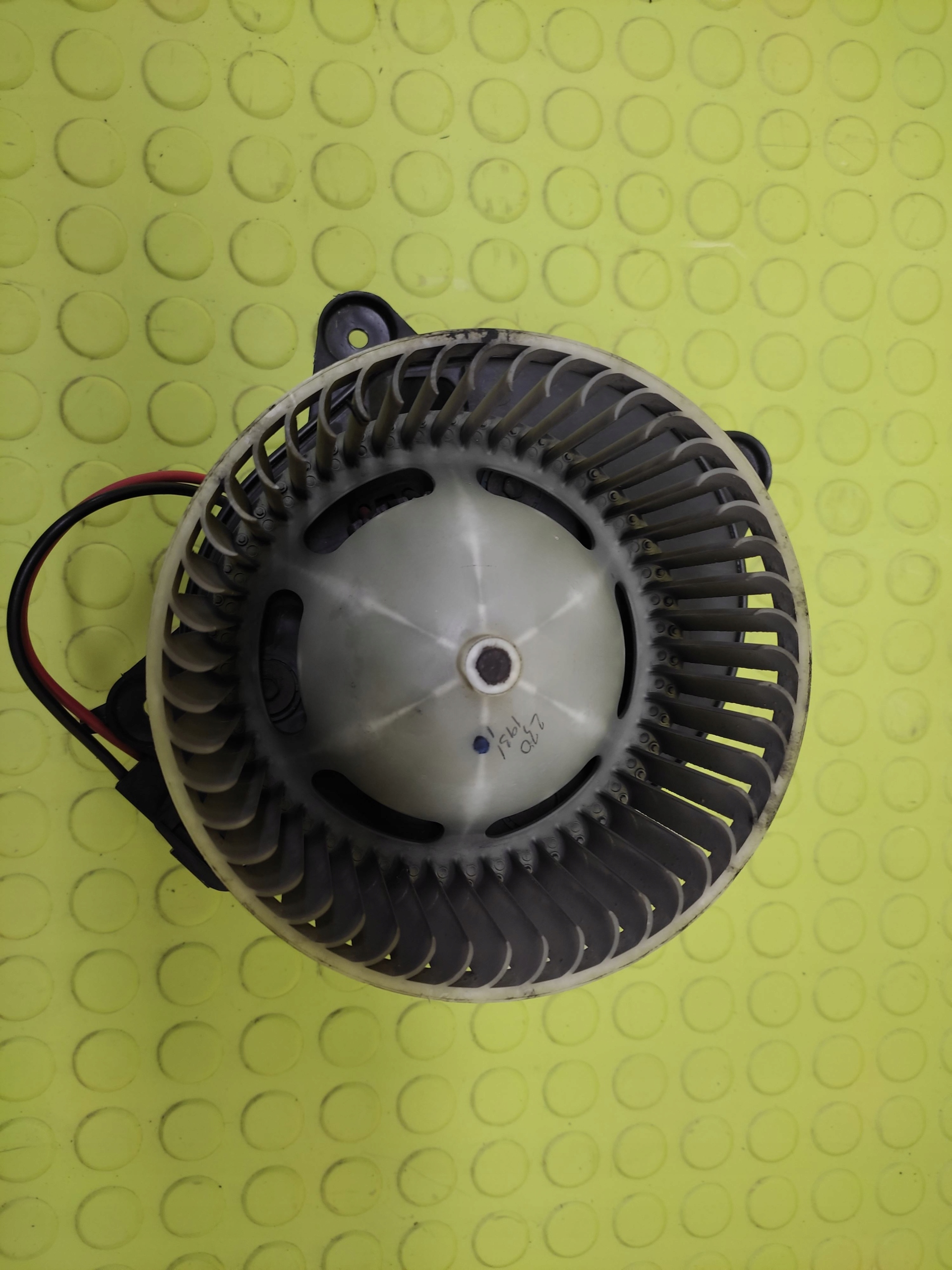 CHRYSLER PT CRUISER DMUCHAWA luft 9852025