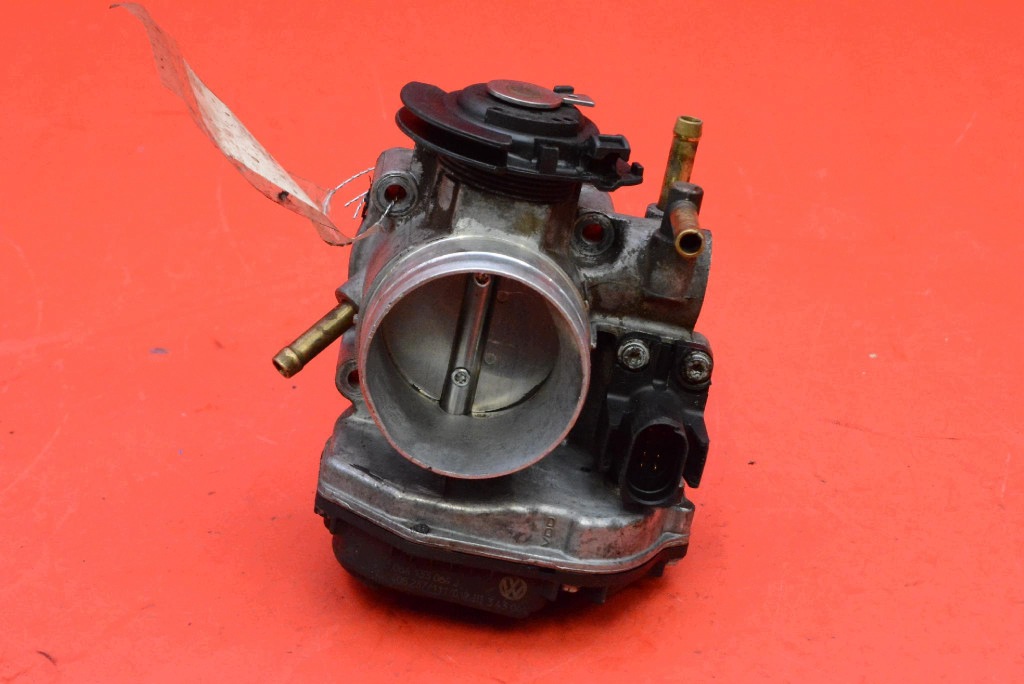 Valvola a farfalla 06A133064J AUDI A3 8L 1.6 8V 101 KM 96-00