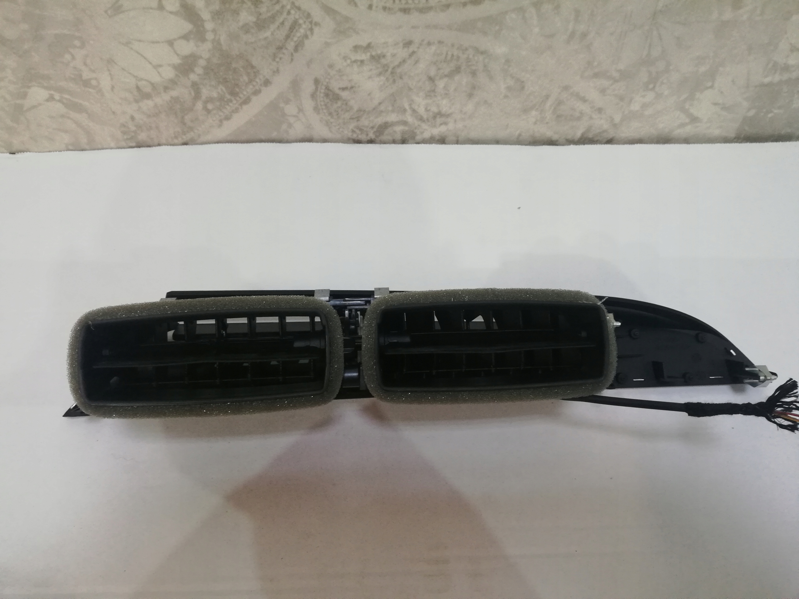 grid air conditioning devices BMW i8 I12 I15 9320892