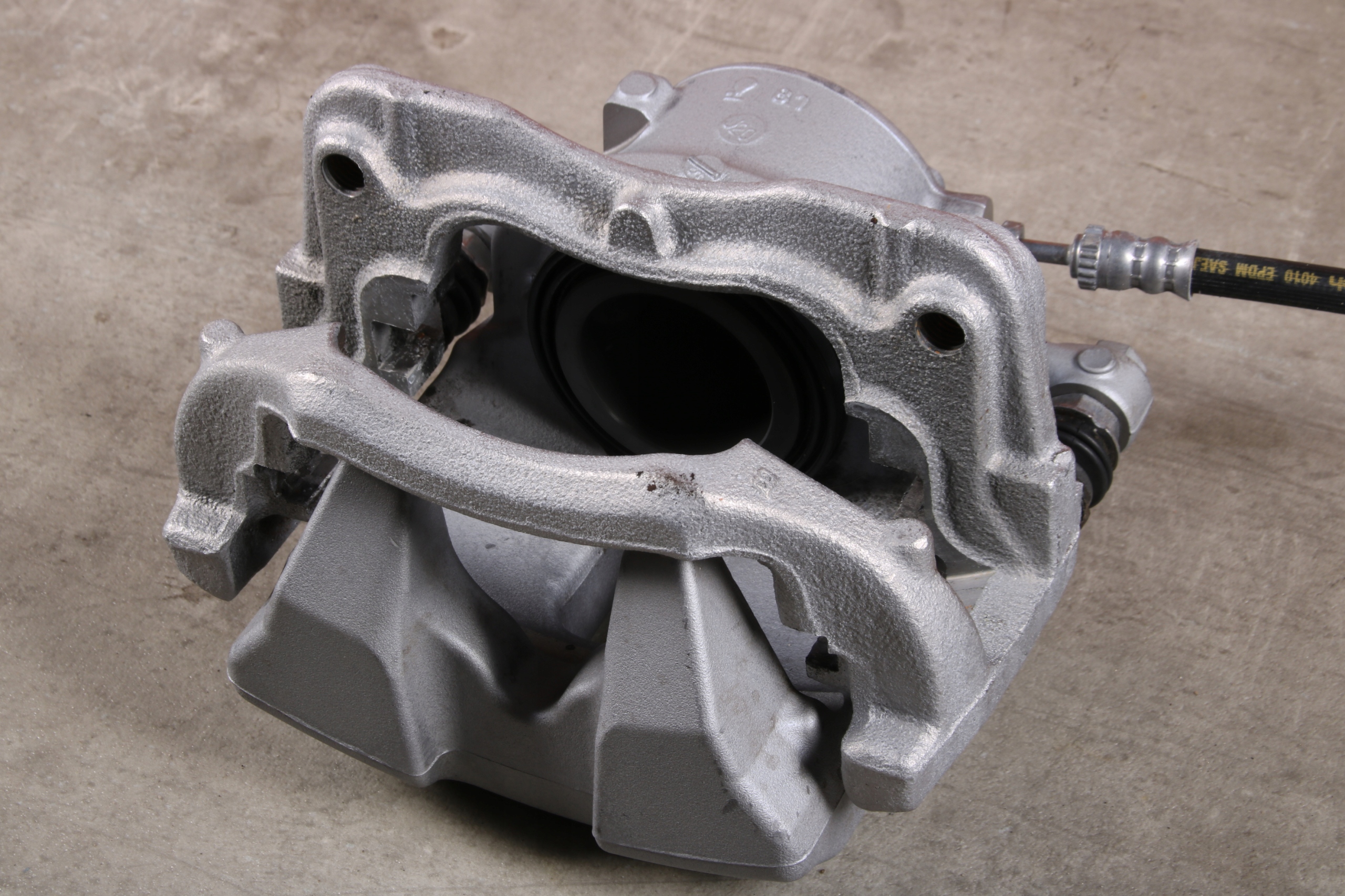 BMW G20 G21 G22 G23 G26 caliper brake left front front 60/24/330