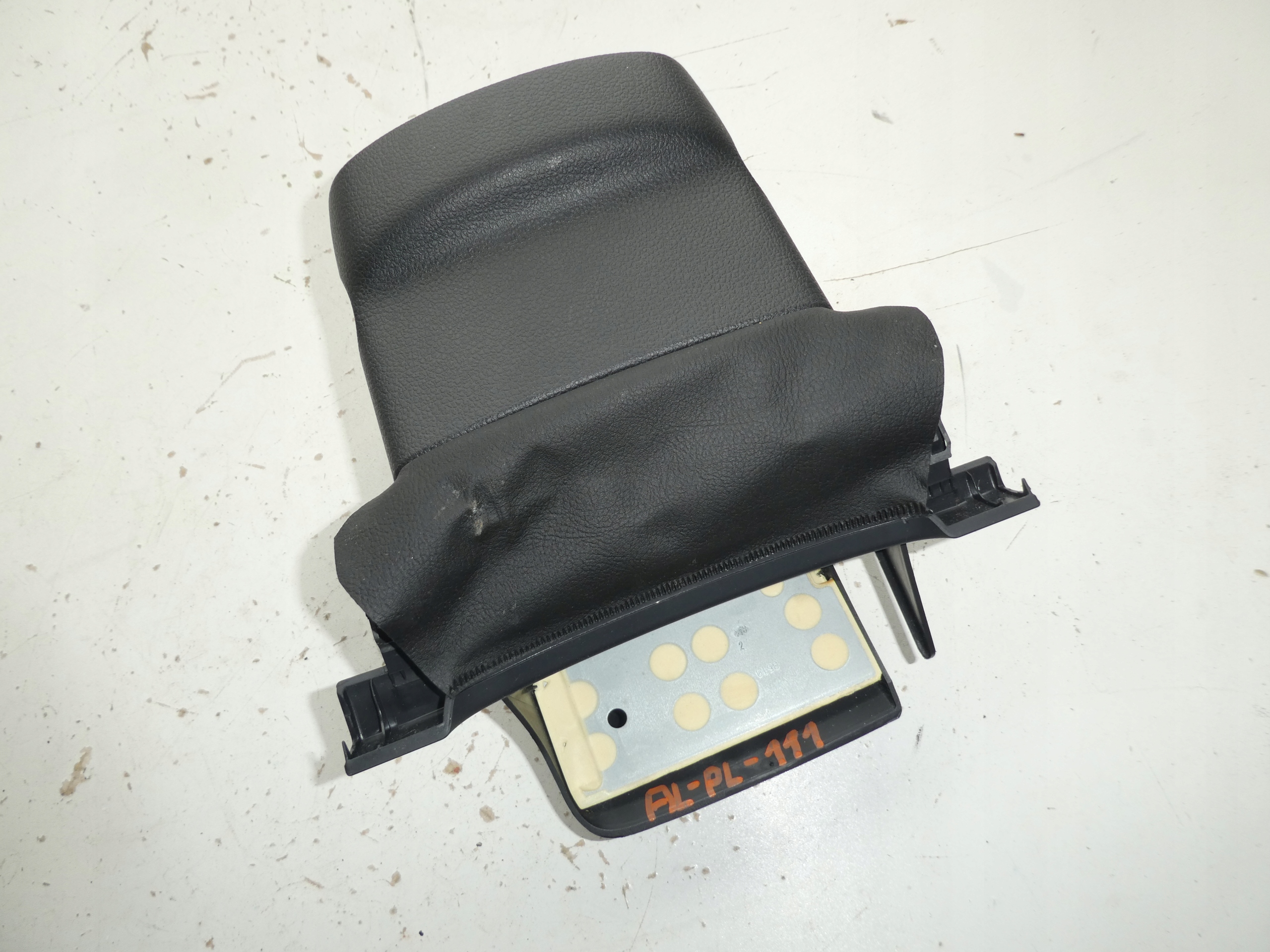 VW TIGUAN 5N obal volantu 5N0858565B