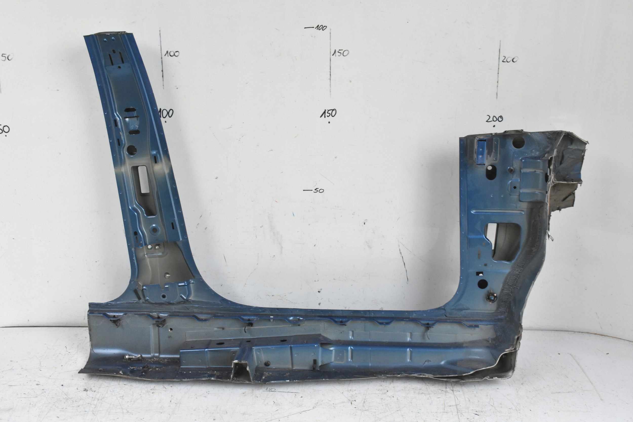 PRÓG SŁUPEK LEWY PRZÓD SKODA FABIA III 14-21 Kolor niebieski