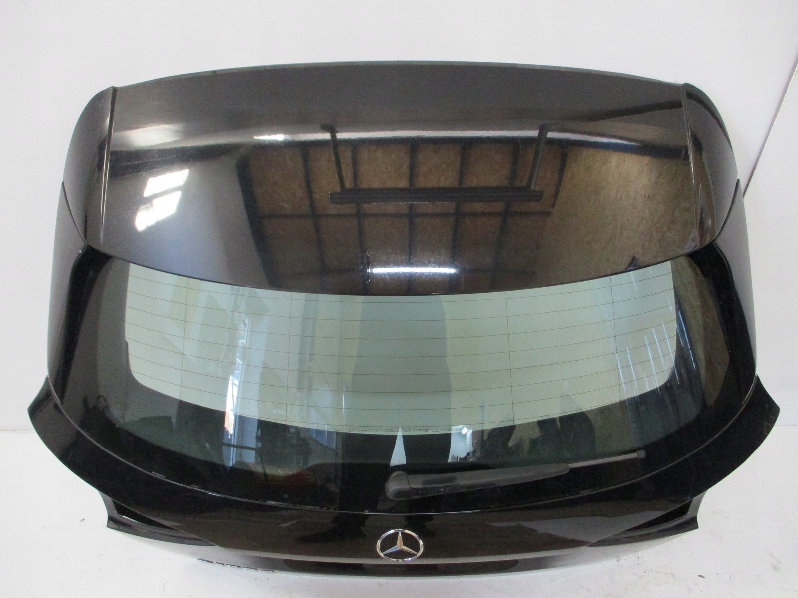 Klapa tylna Mercedes A KLASA 177 19R KAMERA Producent części Mercedes-Benz OE