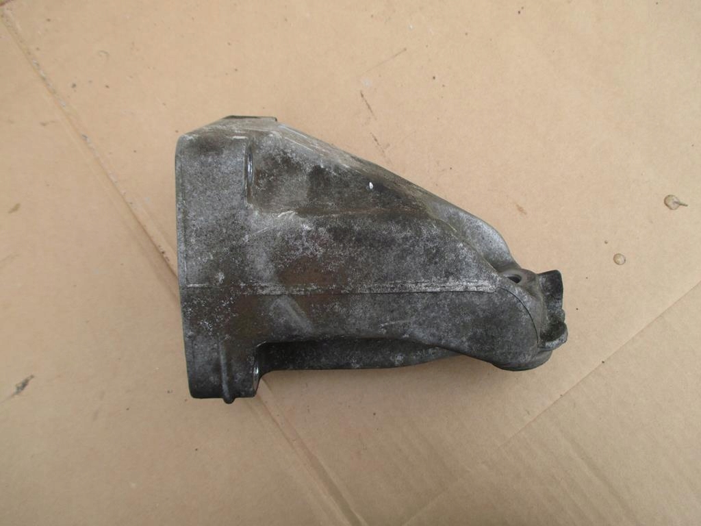 MERCEDES S W221 320 CDI ŁAPA SILNIKA A6422230404