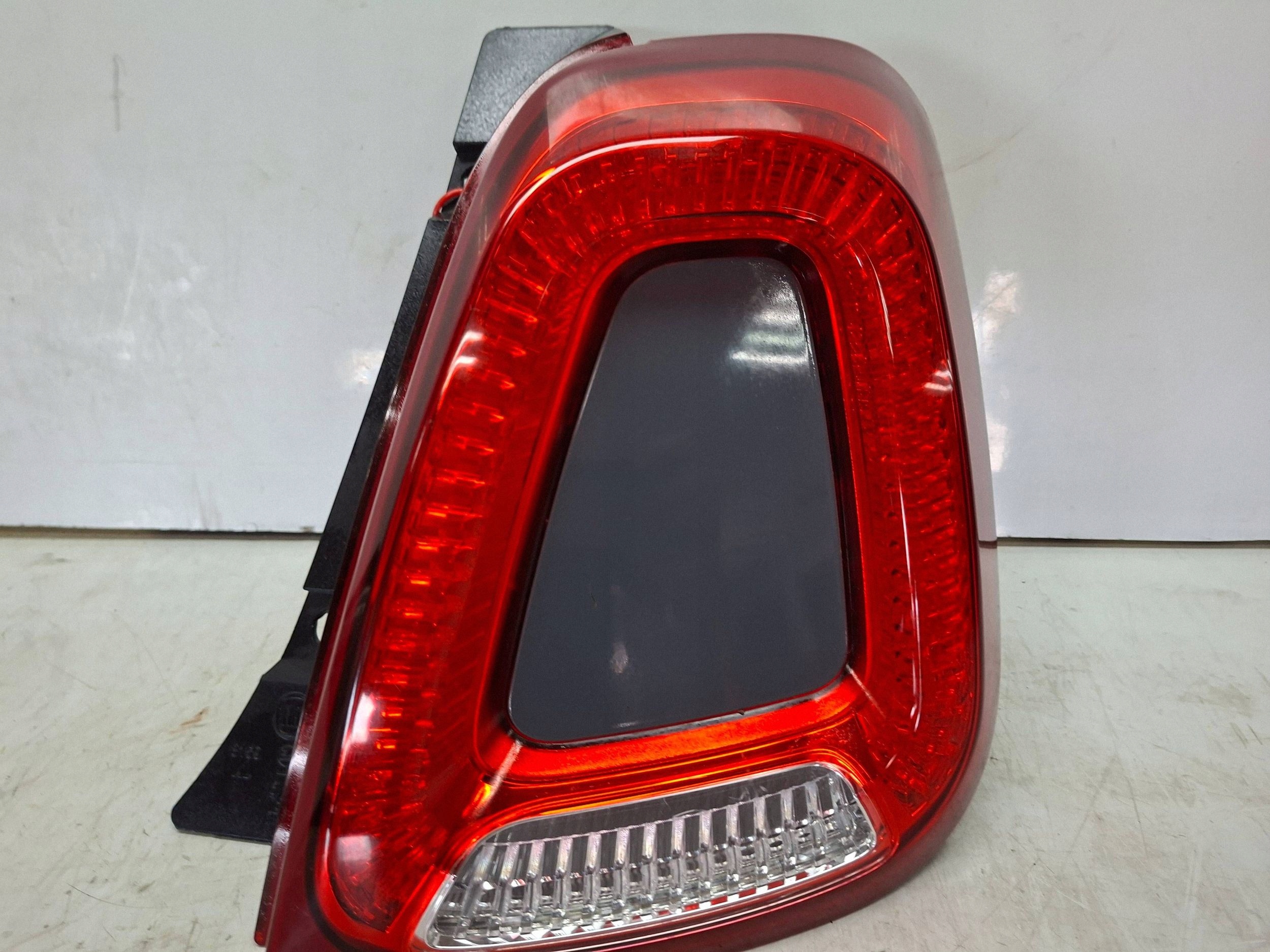 light rear right 52007422 FIAT 500 LIFT 2015