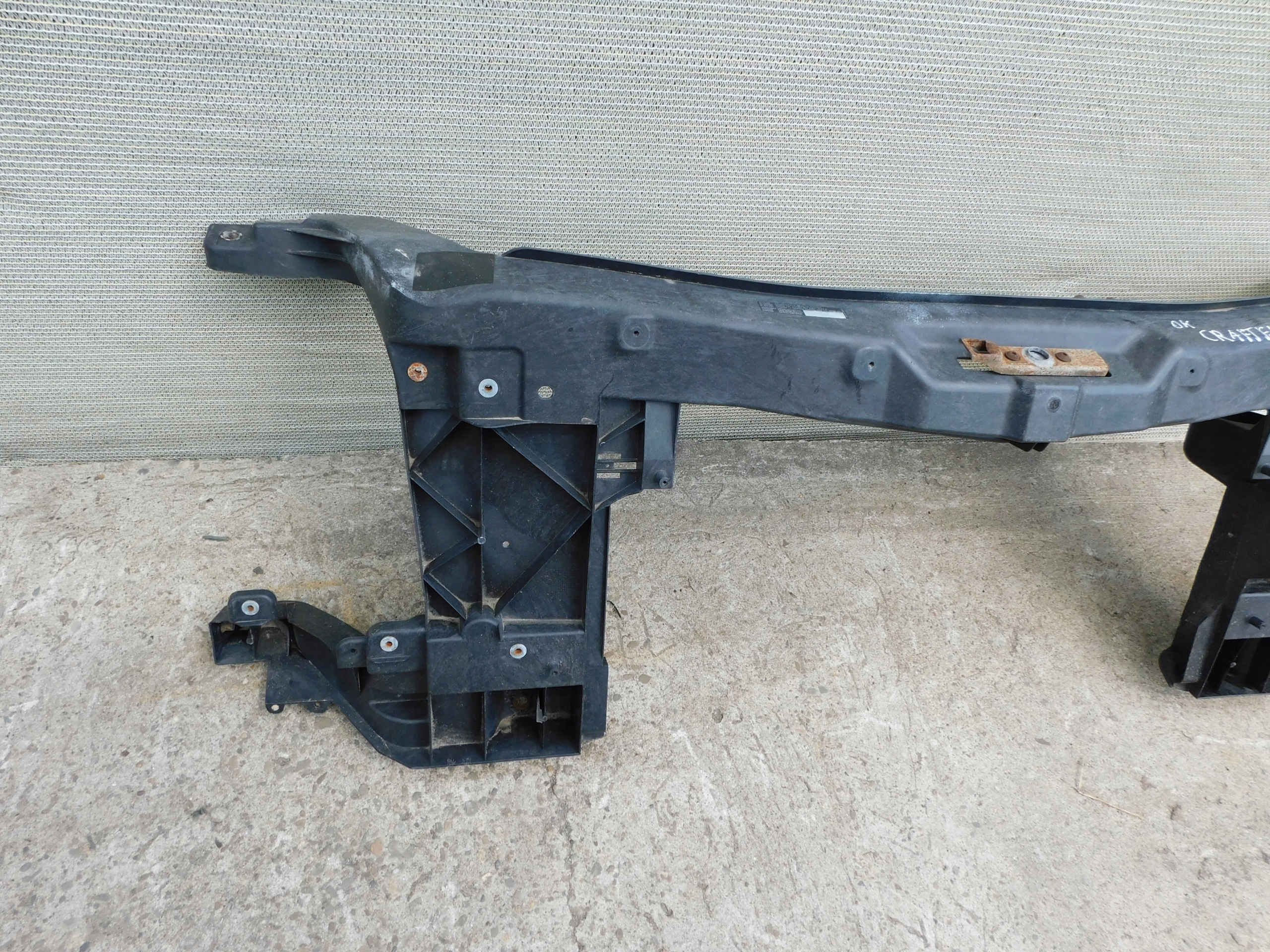 support panel for radiators pillar iron VW Crafter 06-15 okular original ladny