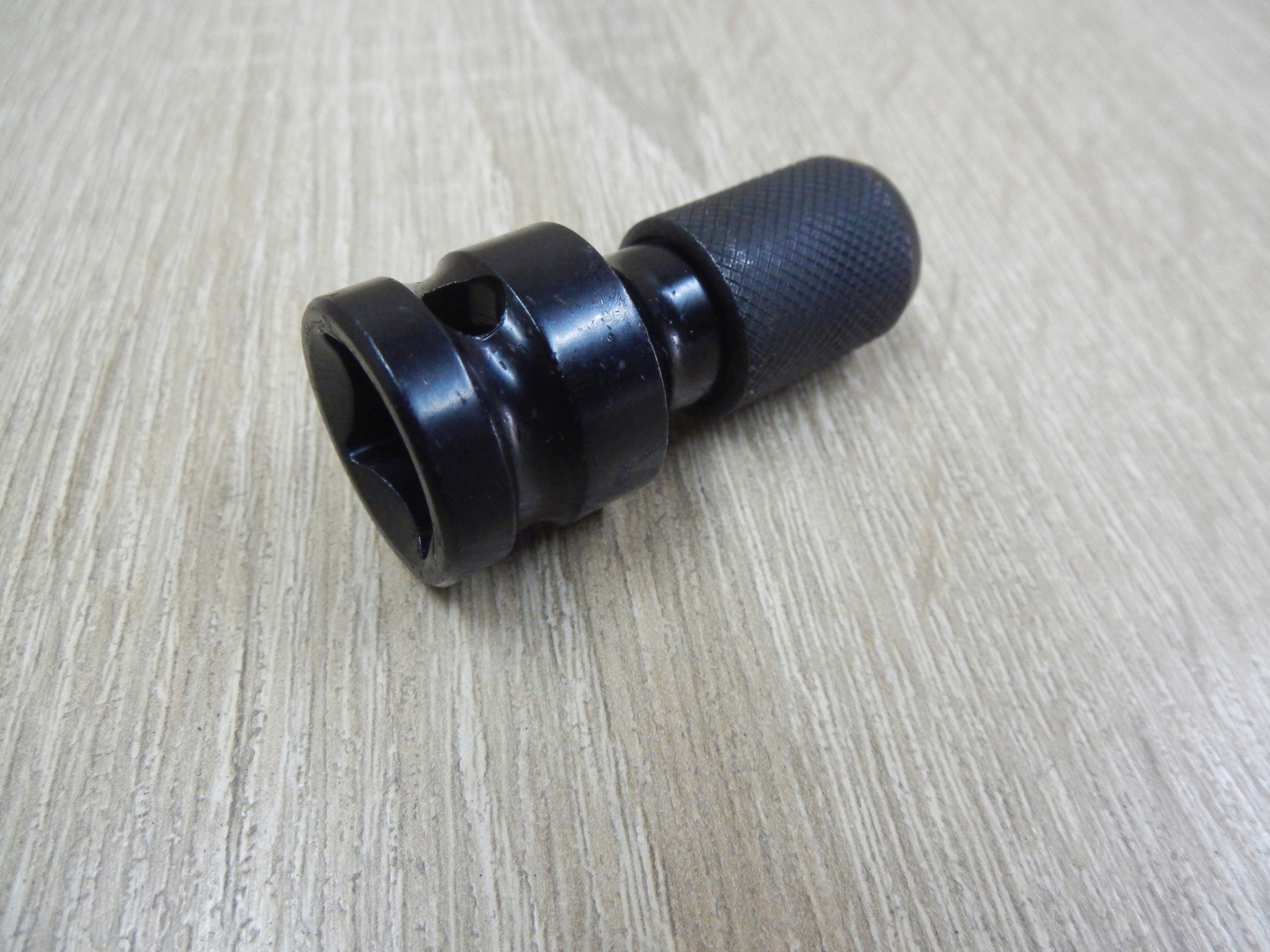 Adapter Przejściówka udarowa 1/2' na 1/4' HEX EAN (GTIN) 5901477160691