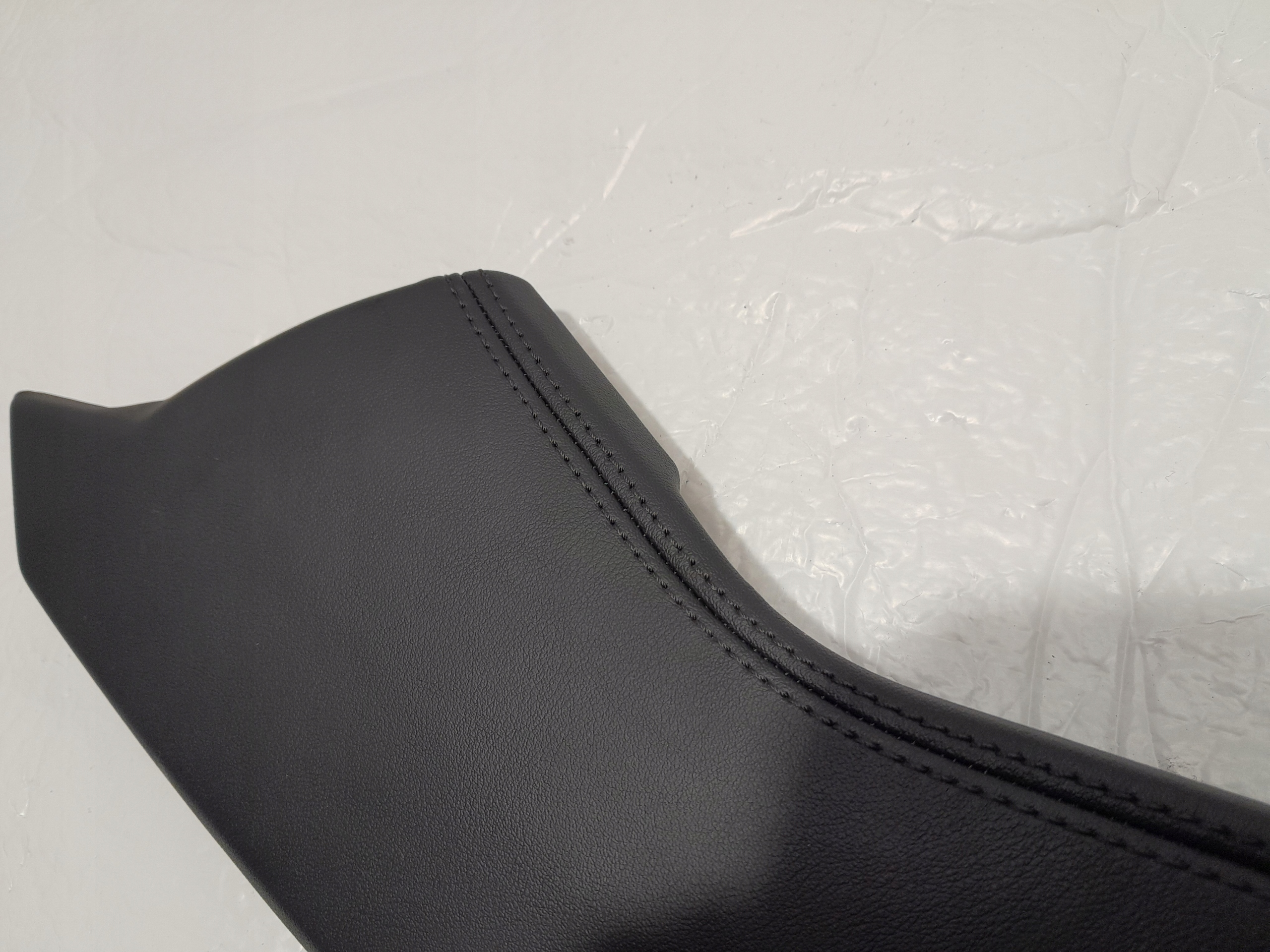 AUDI Q5 80A moulding side TUNELU SRODKOWEGO left leather 80B863305C