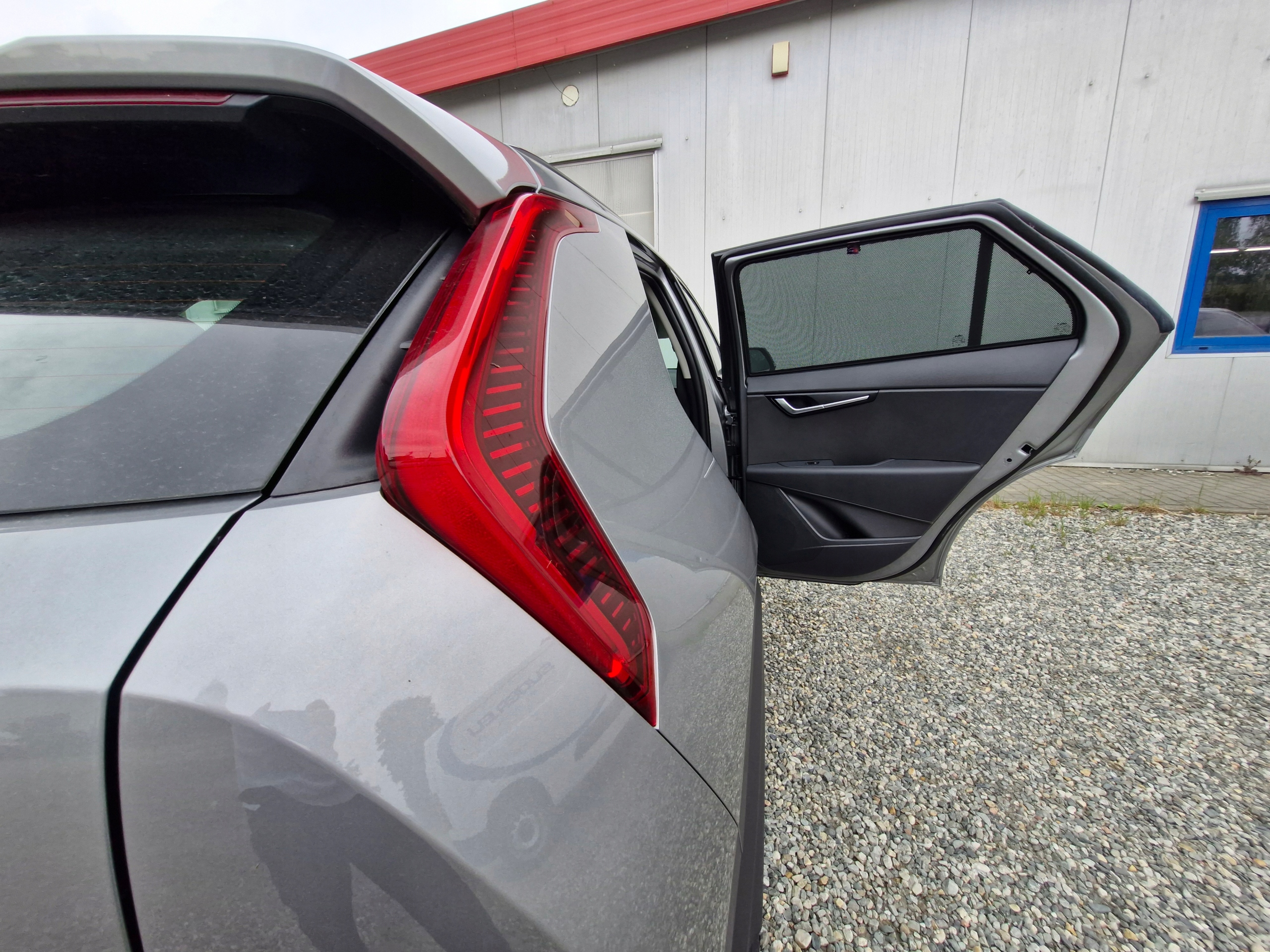 Zasłonki osłony przeciwsłoneczne na wymiar do Kia Niro EV II (od 2022) Rodzaj osłony przeciwsłoneczne